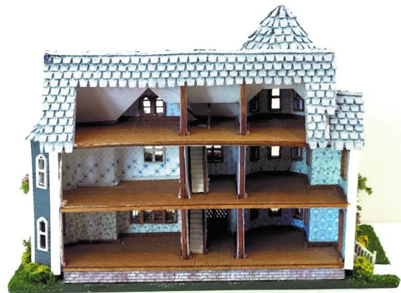 1:144 Scale Dollhouse KIT Tiny Victorian Gothic Mansion 9 Rooms with Greenery - Image 5