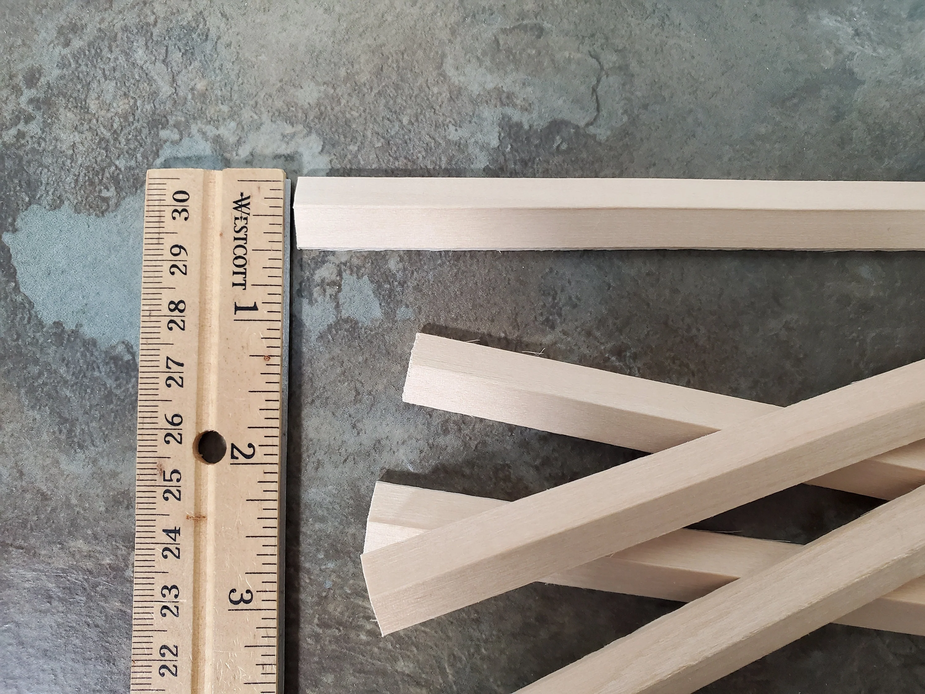 120 Degree Angle for Roof Trim 3/8" x 3/8" x 6" long Scrap Pieces (5) NE1084 Scale Model Building - Image 4