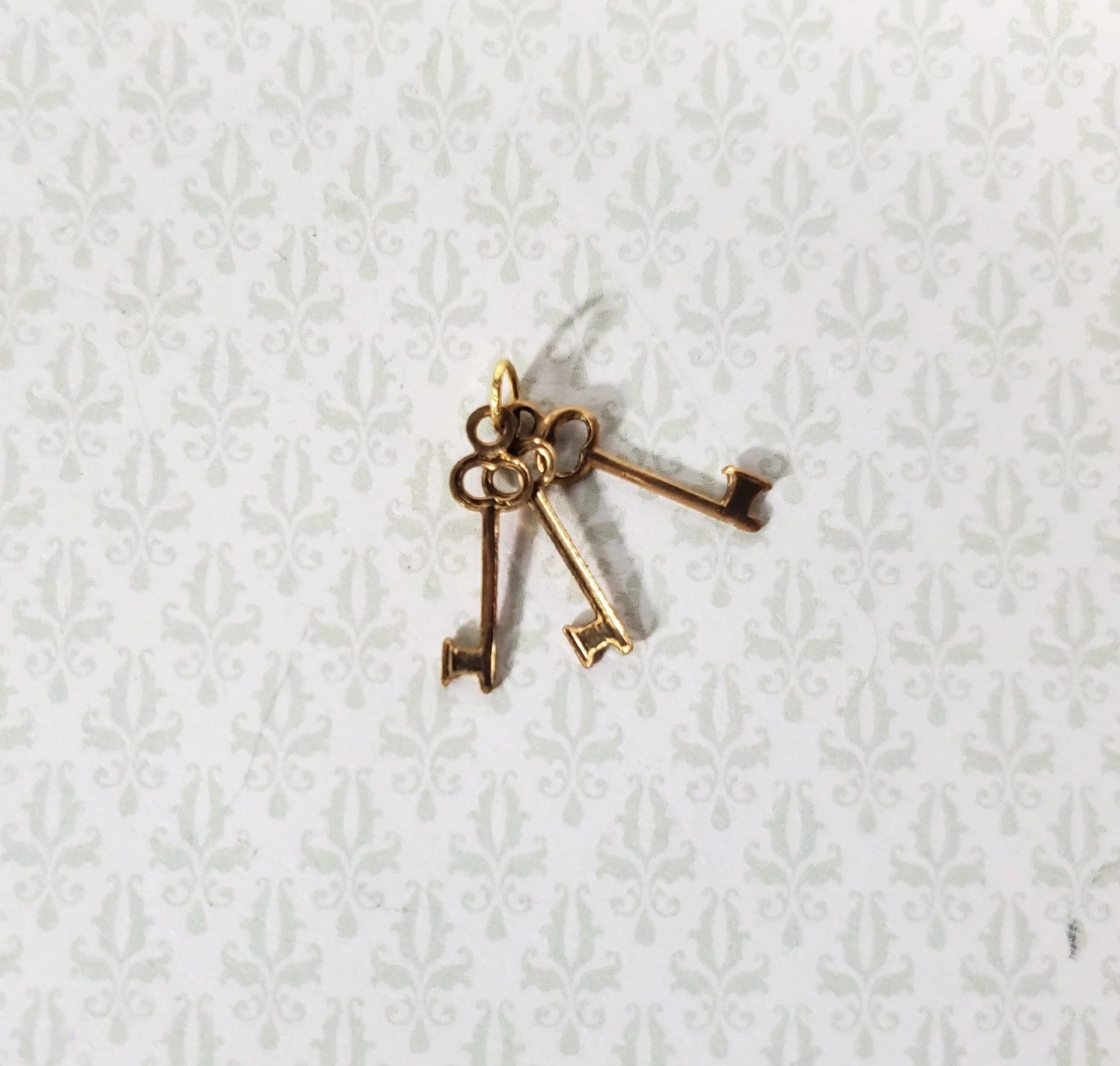 Dollhouse 3 Key Ring Set Vintage Style Large will work with 1:12 or 1/6 Miniatures