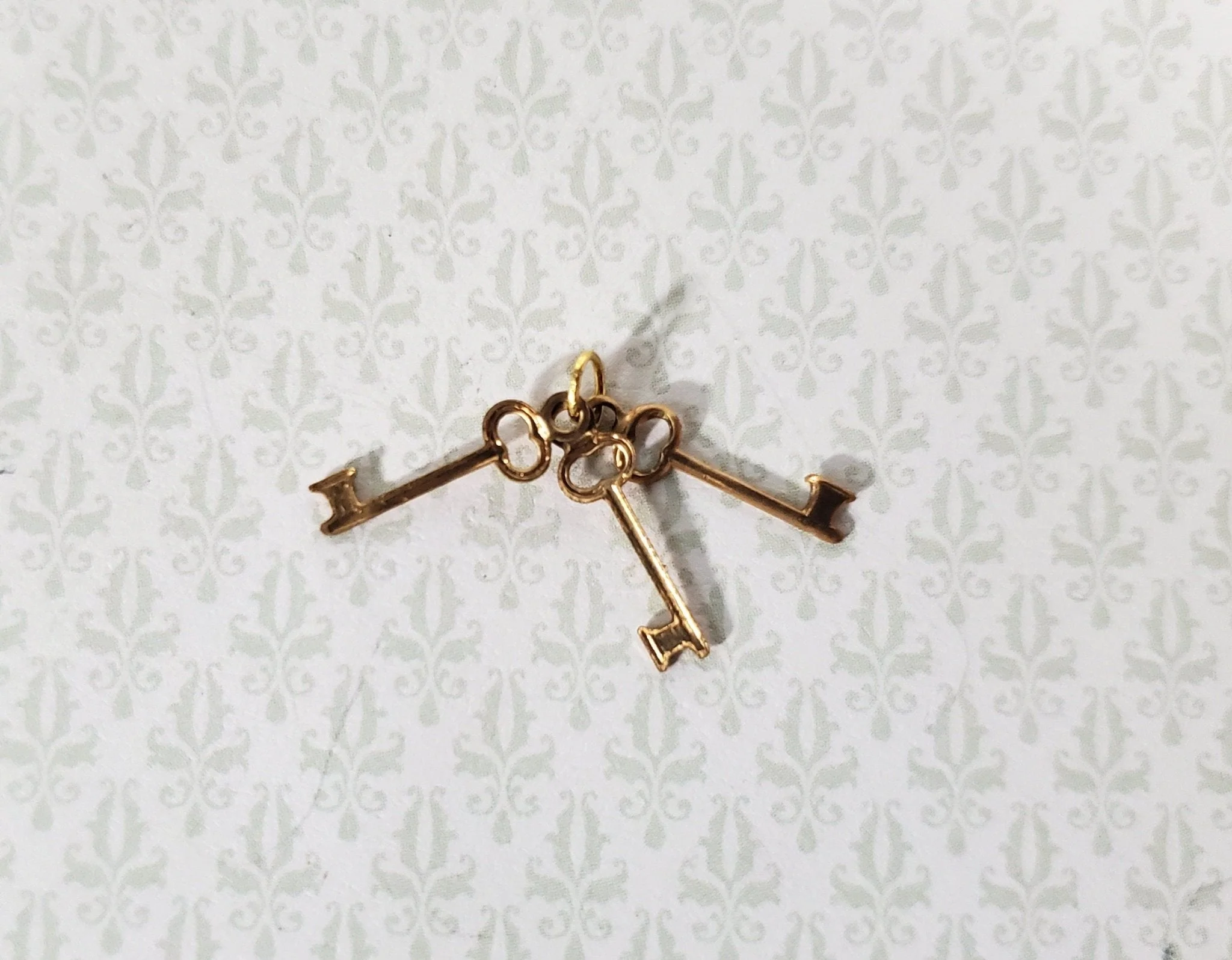 Dollhouse 3 Key Ring Set Vintage Style Large will work with 1:12 or 1/6 Miniatures - Image 2