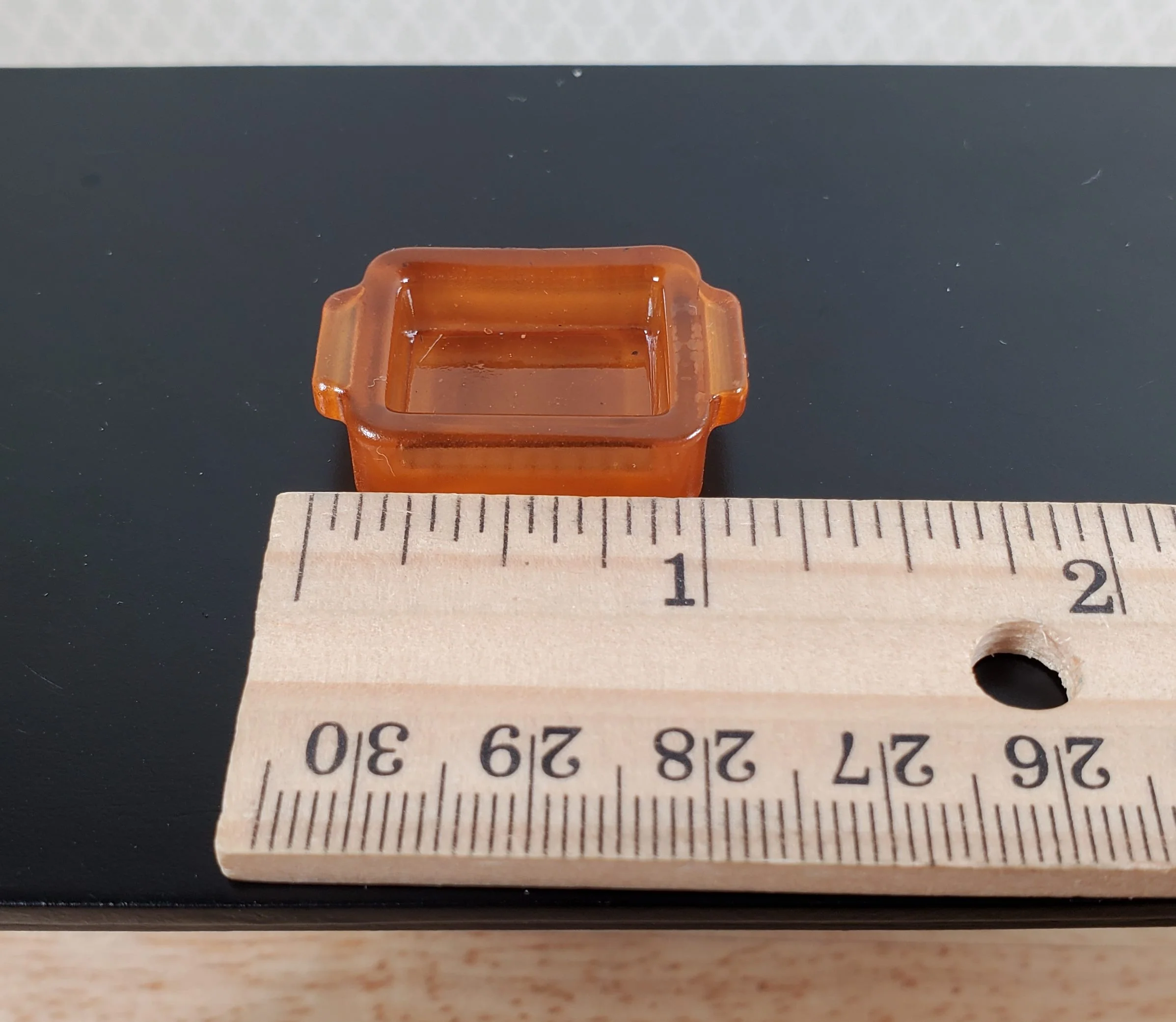 Dollhouse Amber Glass Casserole Dish with Handles 1:12 Scale Miniature Kitchen - Image 3