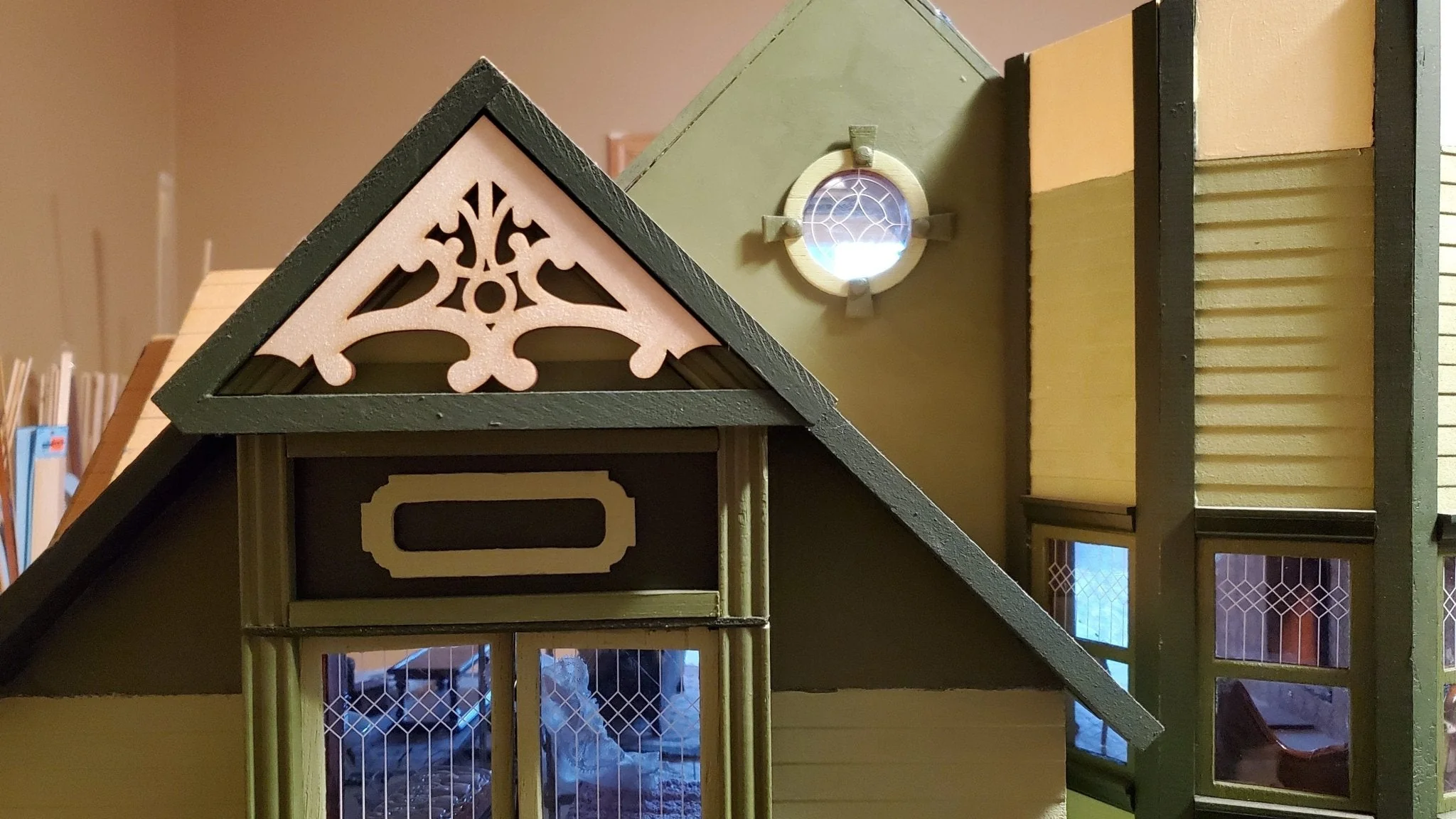 Dollhouse Apex Trim Victorian Style Pediment Large Miniature Wood Decoration MC148 - Image 2