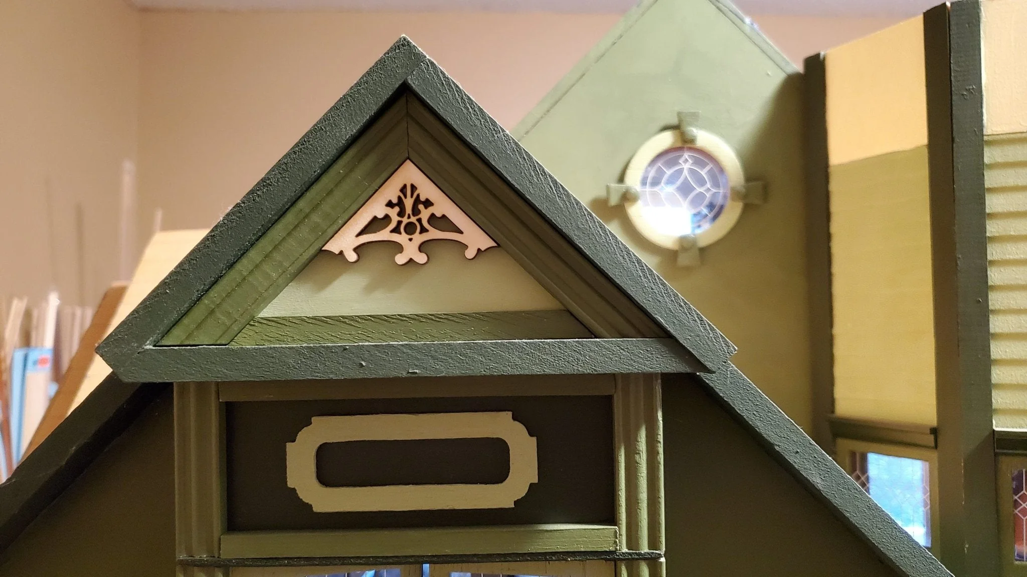 Dollhouse Apex Trim Victorian Style Pediment x2 Small Miniature Wood Decoration MC146 - Image 2