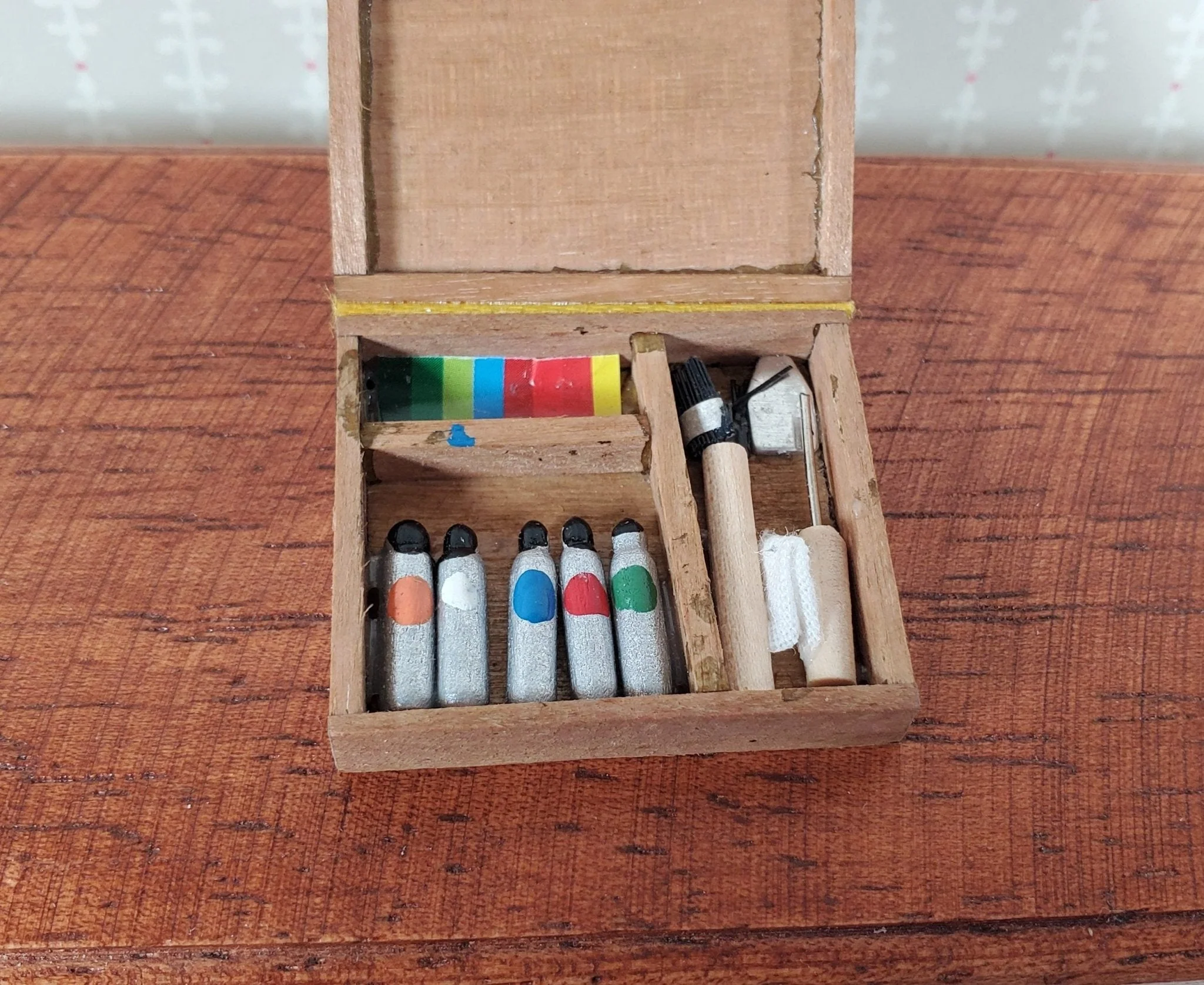 Dollhouse Art Box Paint Set Painting Supplies Artist Box 1:12 Scale Miniature - Image 3