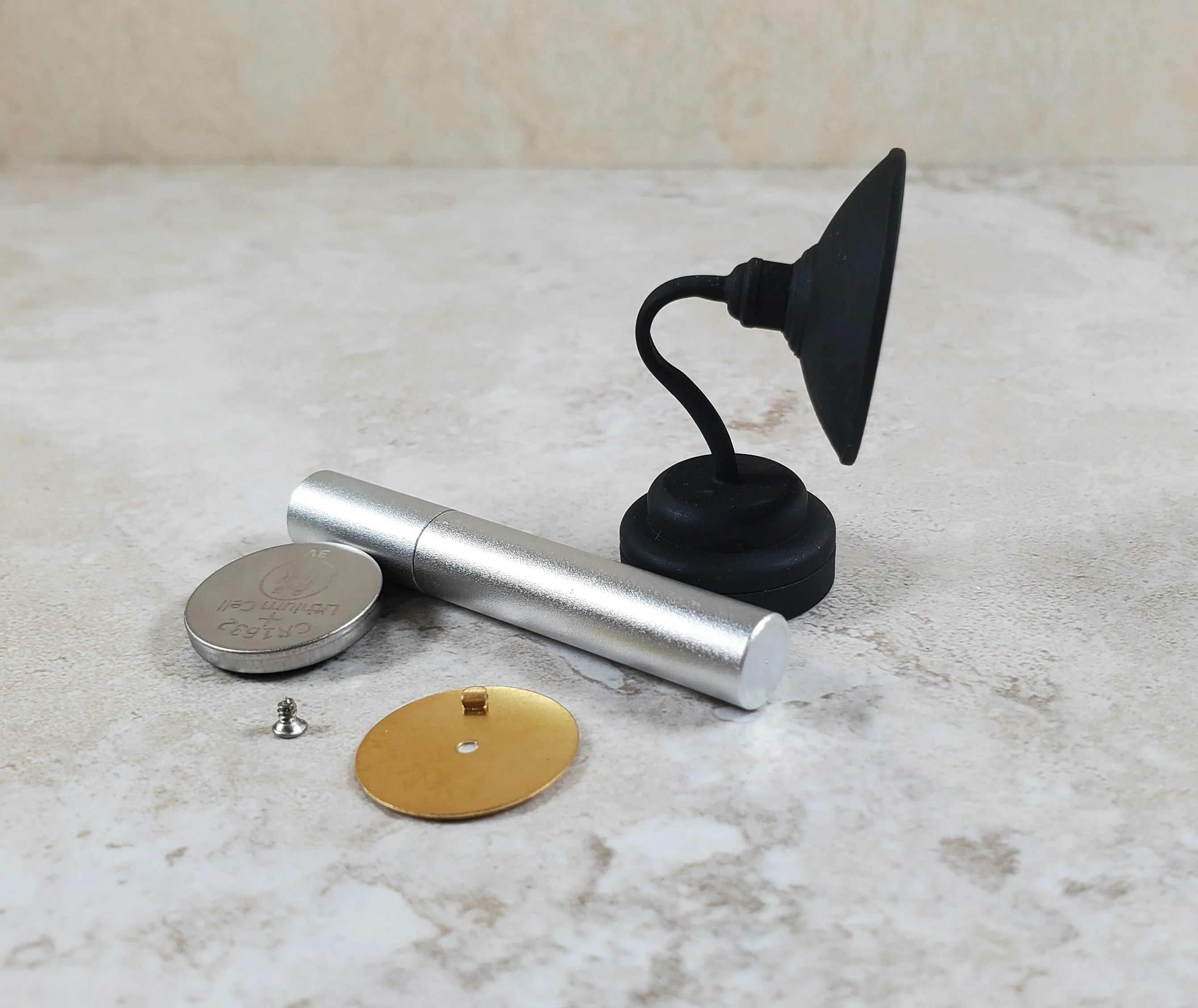 Dollhouse Barn Light Industrial Black Wand Operated Battery 1:12 Scale Miniature - Image 3