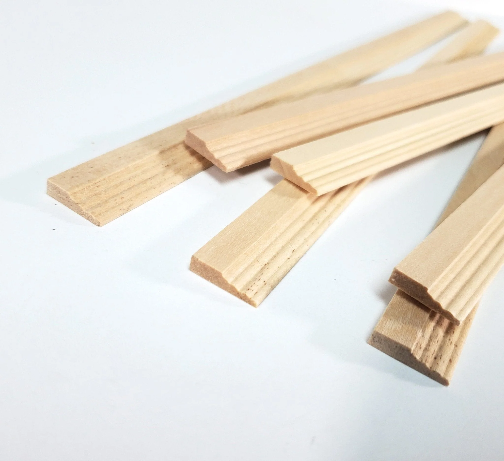 Dollhouse Baseboard Skirting Trim Molding 5/8" wide x 12" long 6 Pieces 1:12 Scale 7018 - Image 2