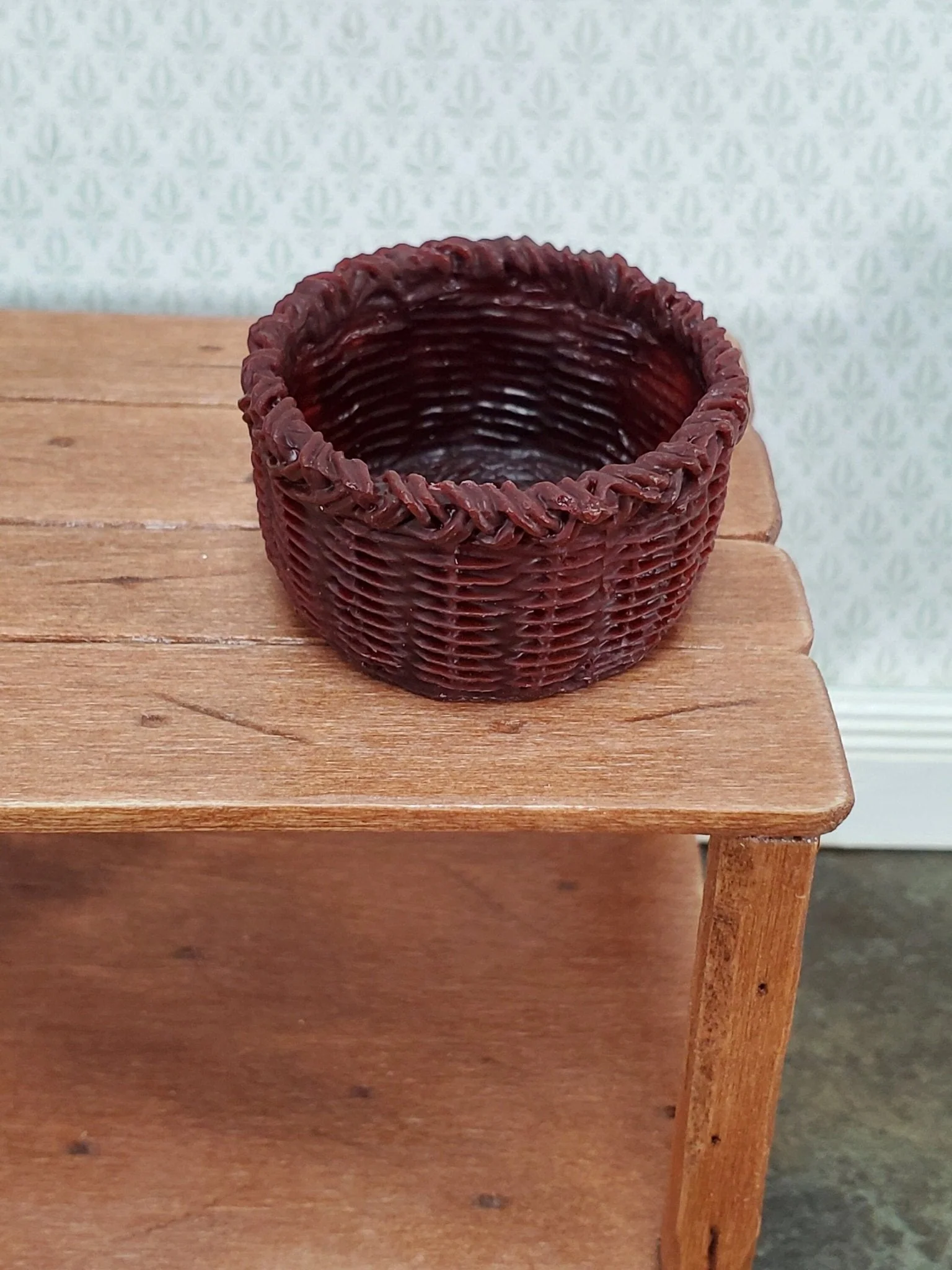 Dollhouse Basket Large Round Brown Detailed 1:12 Scale Miniature - Image 2