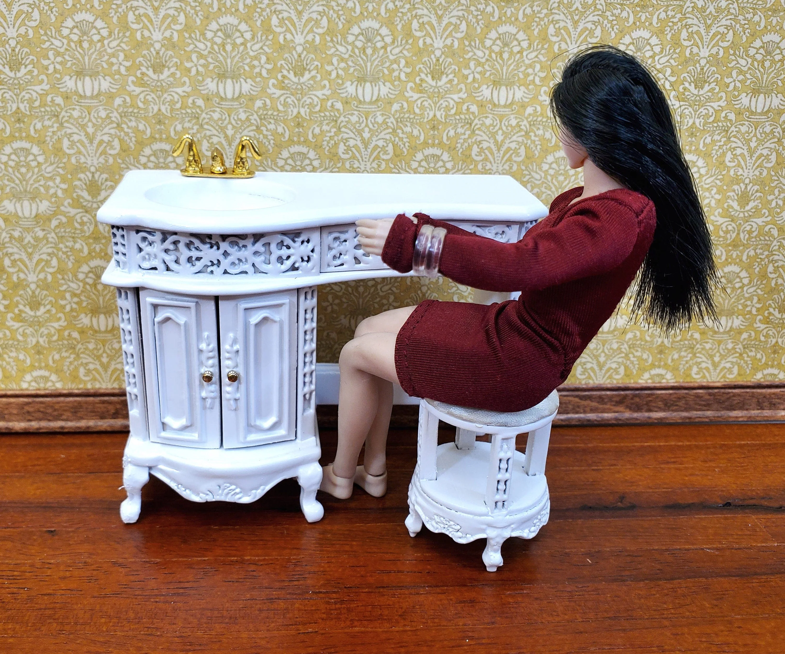 Dollhouse Bathroom Vanity Sink with Stool White Wood 1:12 Scale Miniature Furniture - Image 5