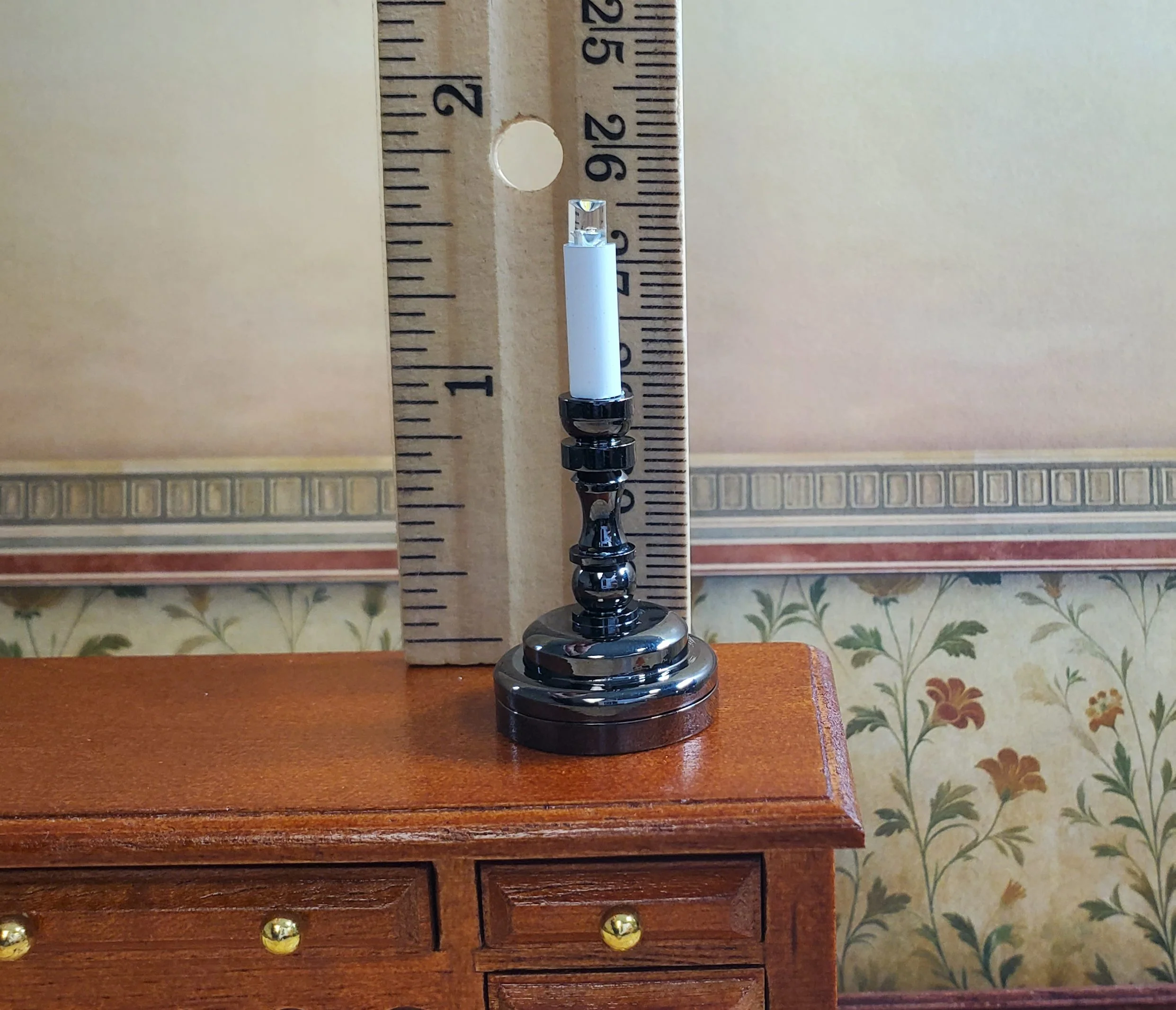 Dollhouse Battery Light with Wand Candlestick Large Black 1:12 or 1/6 Scale Lamp - Image 4