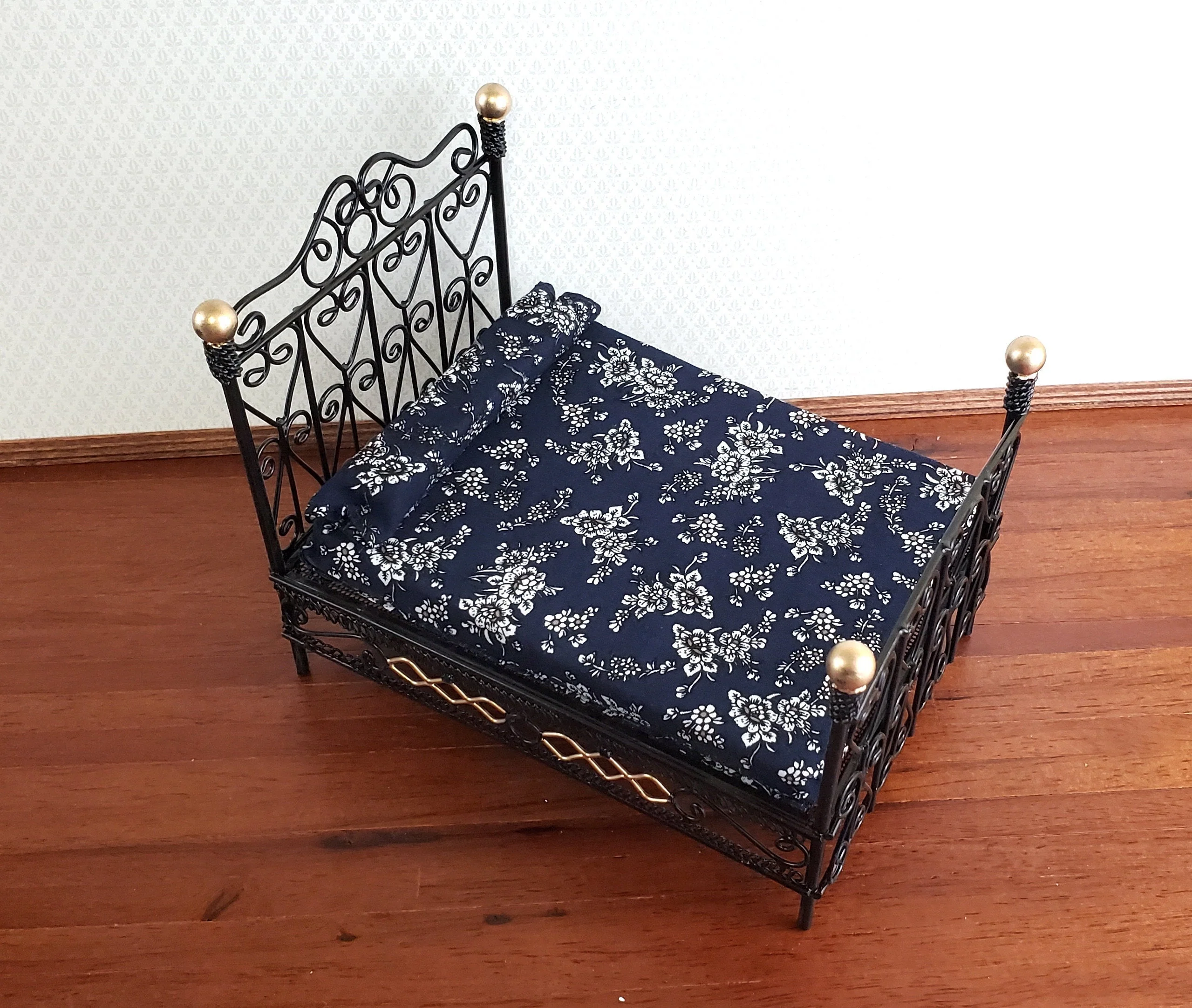 Dollhouse Bed Black Metal Wire with Mattress Mattress Queen Size 1:12 Scale Furniture - Image 2