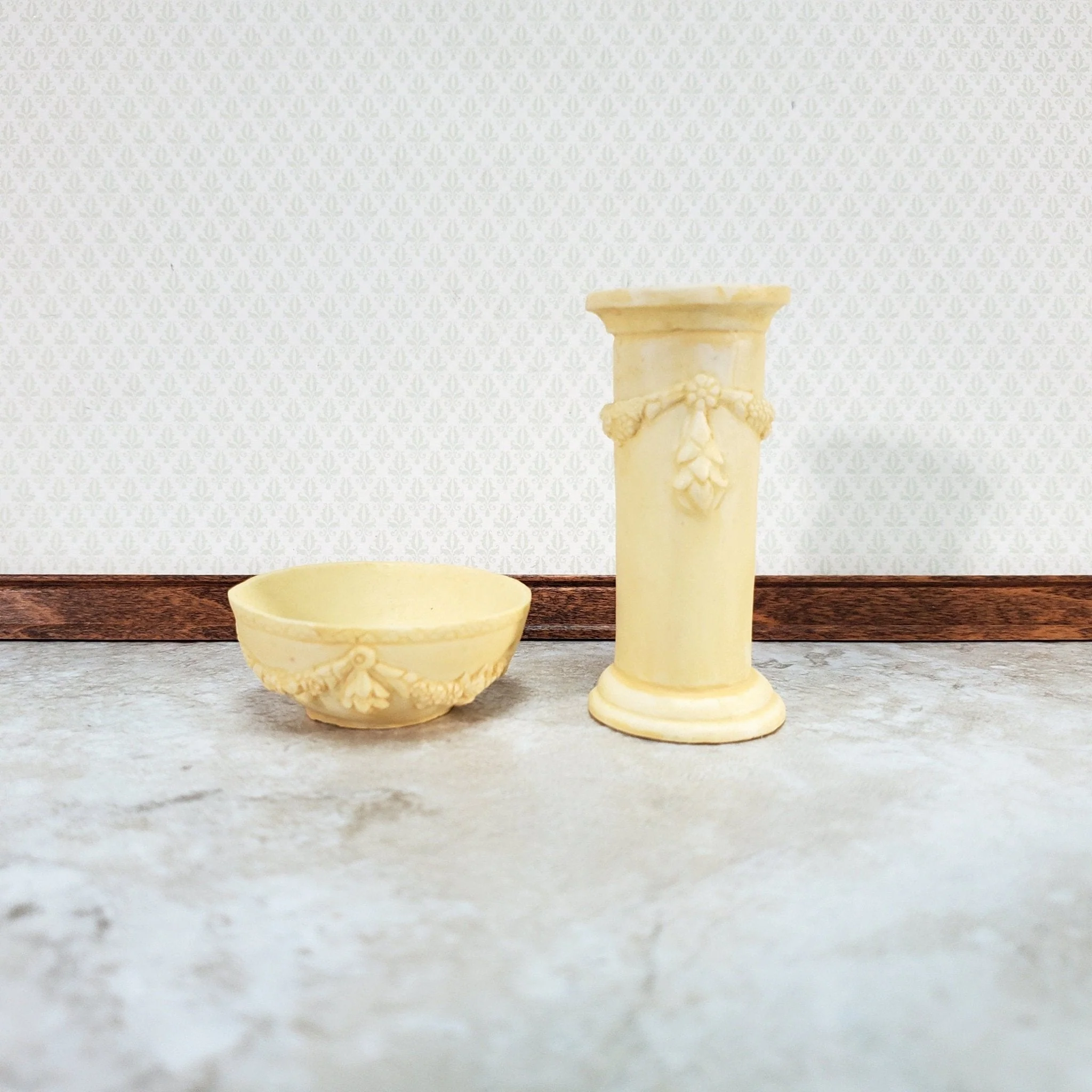Dollhouse Bird Bath Ivory Finish Fairy Garden 1:12 Scale Large by Falcon A1004IV - Image 4