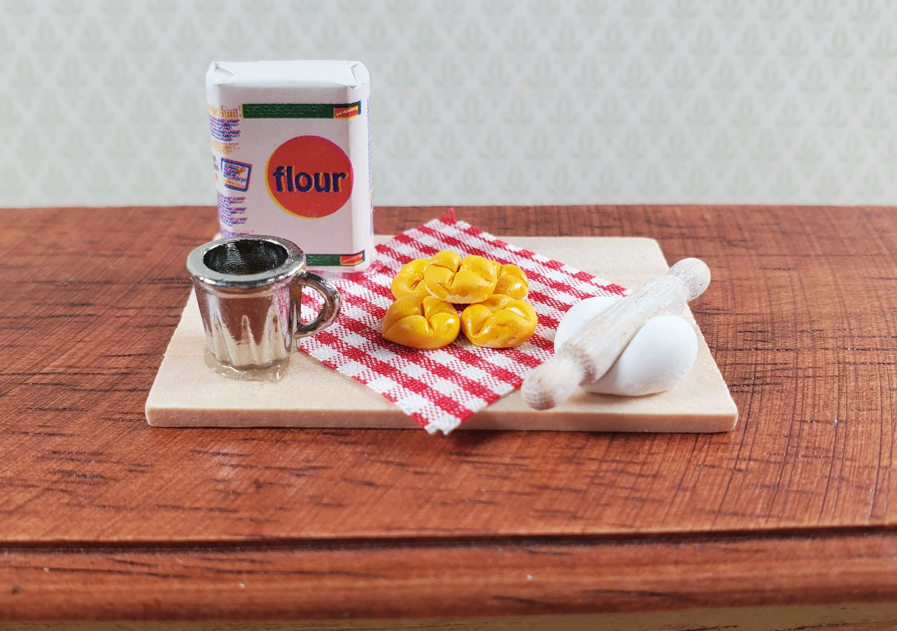 Dollhouse Biscuit Baking Set on Board Rolls 1:12 Scale Miniature Food Kitchen