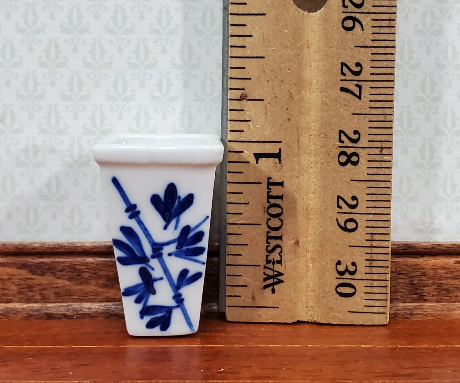 Dollhouse Blue & White Decorative Vase for Flowers Square 1:12 Scale Miniature - Image 4