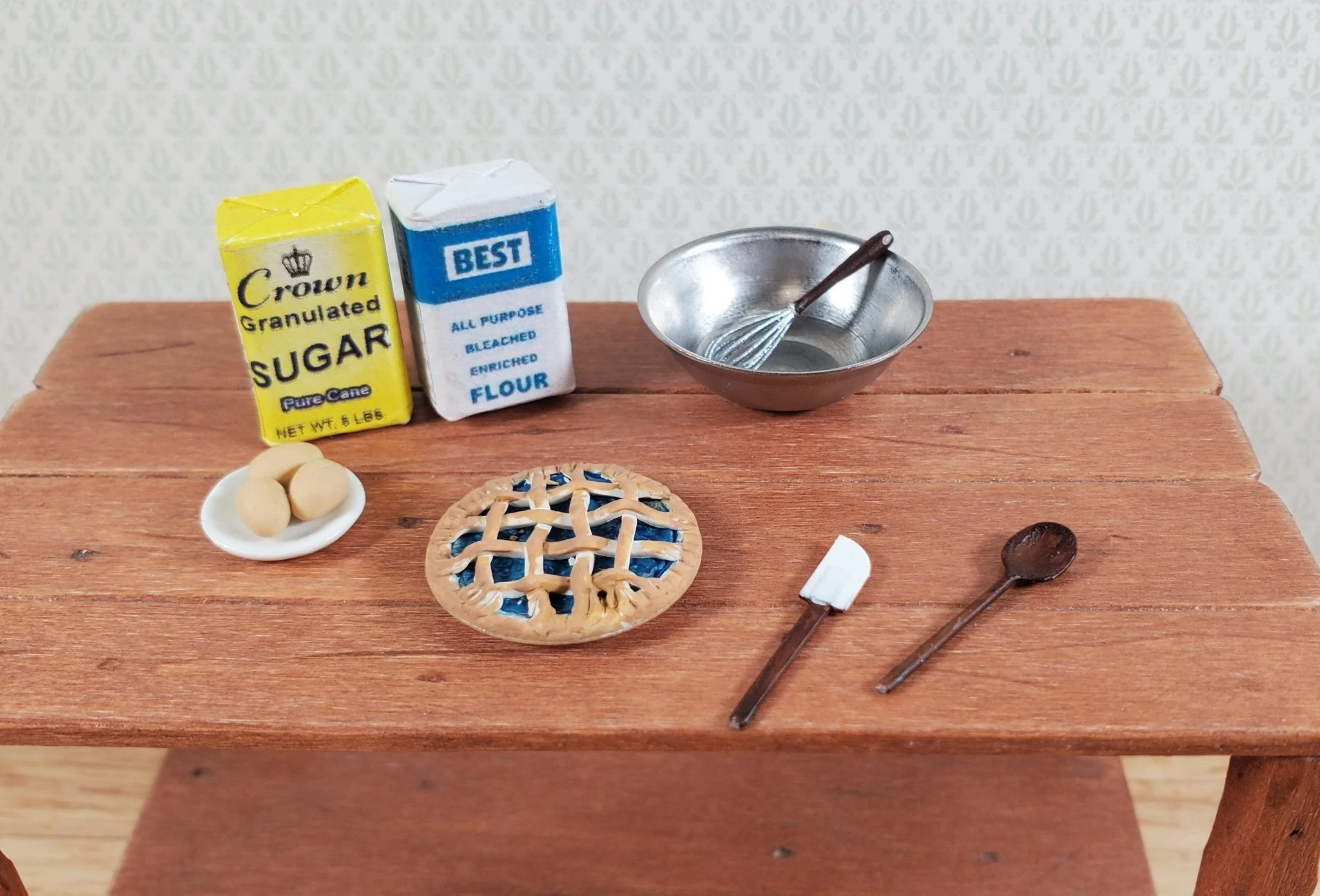Dollhouse Blueberry Pie on Plate 1:12 Scale Miniature Kitchen Handmade - Image 2