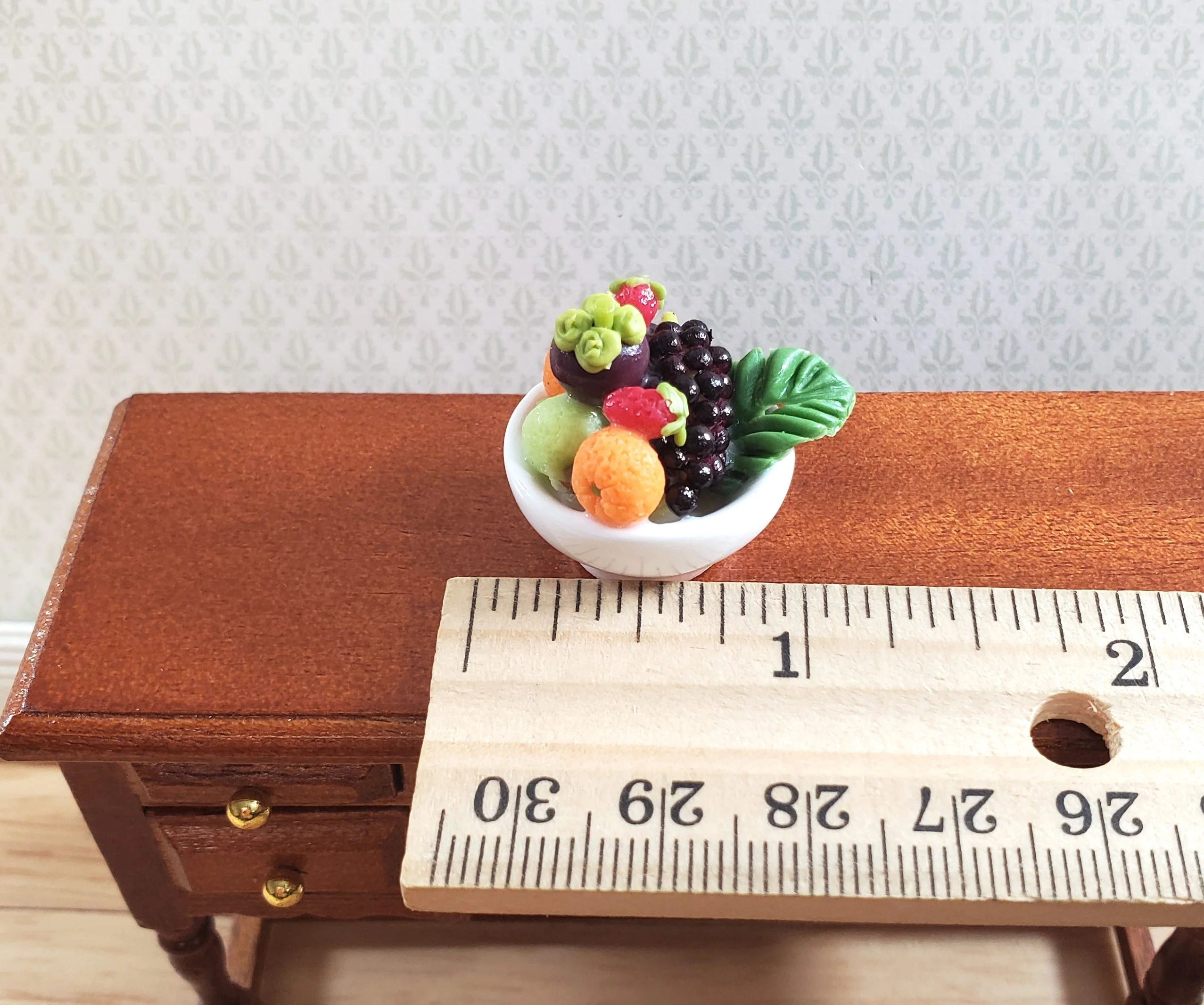 Dollhouse Bowl of Fruit Grapes Oranges White Ceramic 1:12 Scale Miniature - Image 3
