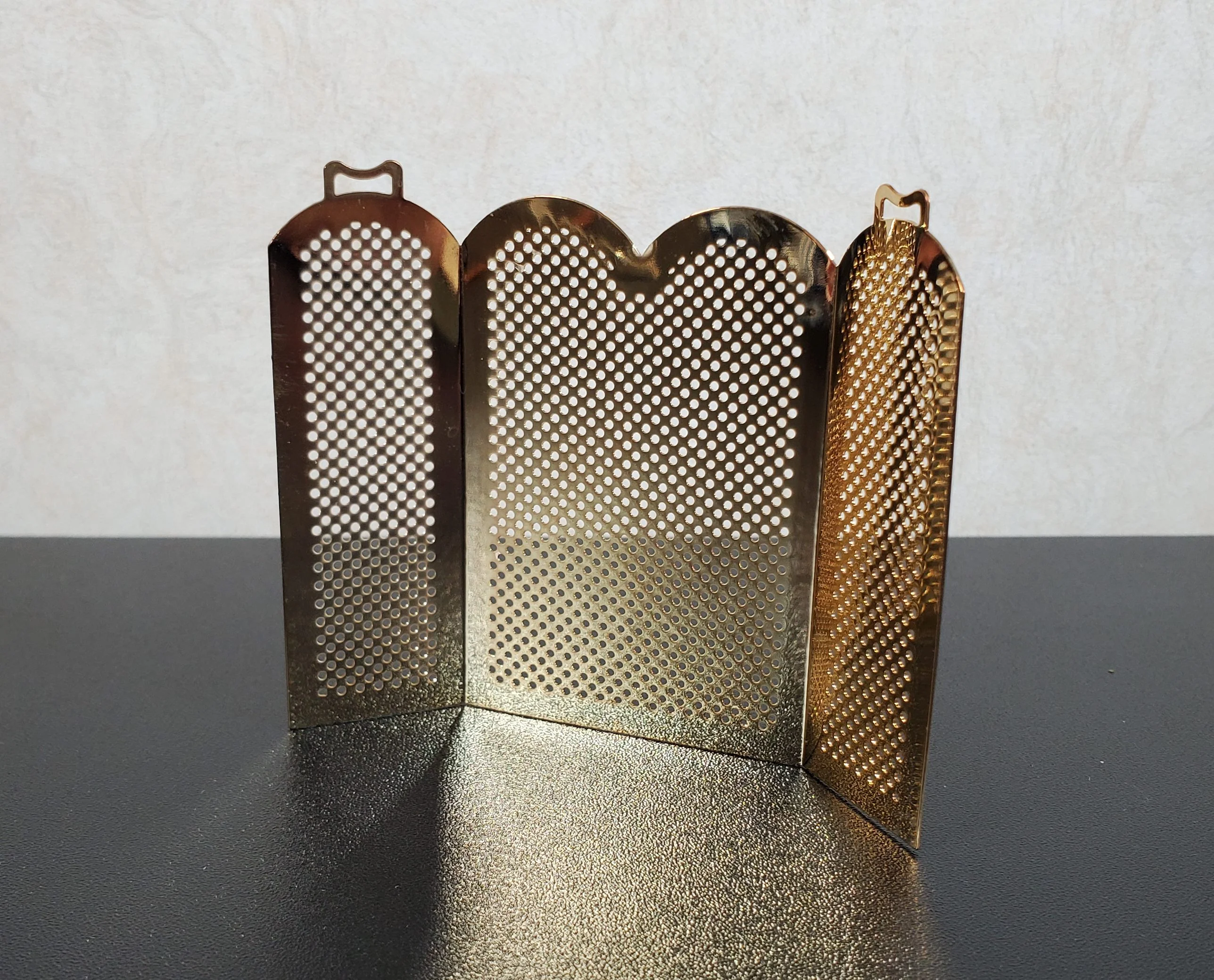 Dollhouse Brass Fireplace Screen Tall Gold Metal 1:12 Scale Miniature - Image 2