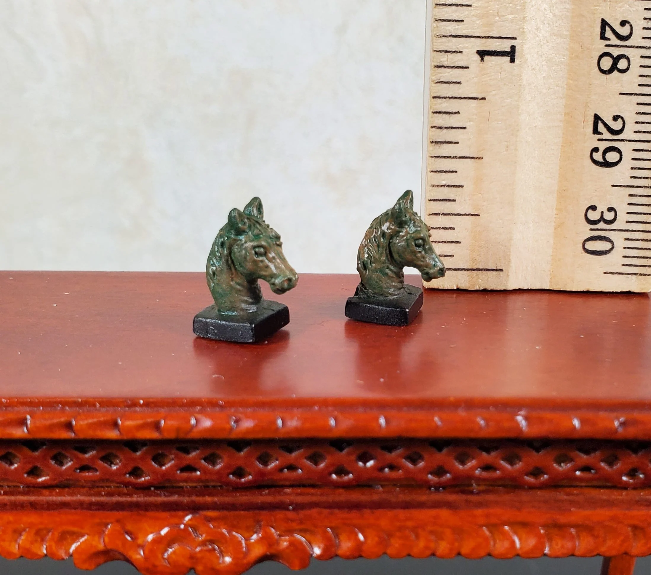 Dollhouse Bronze Horse Head Bookends Small 1:12 Scale by Falcon Miniatures - Image 3
