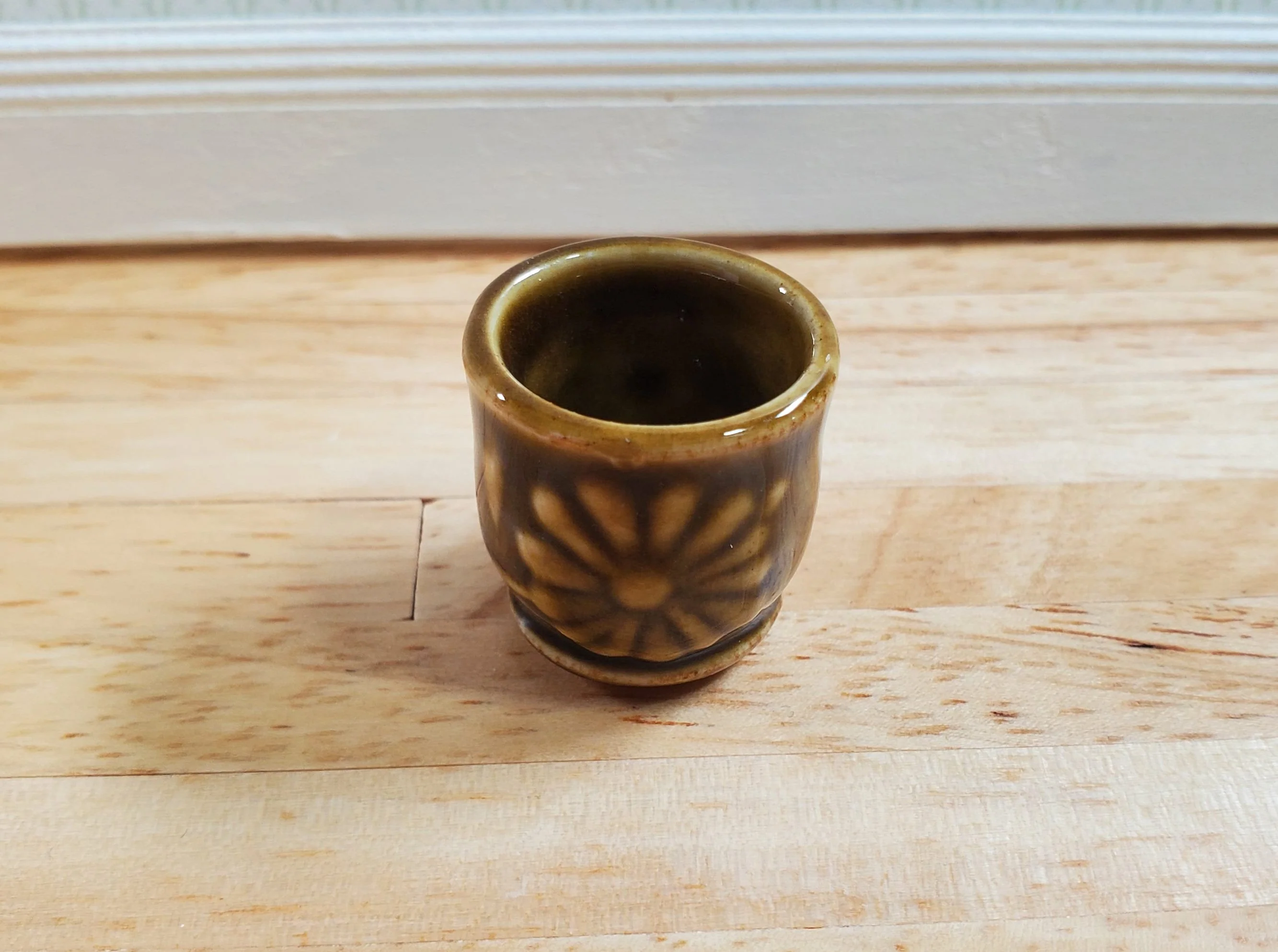 Dollhouse Brown Ceramic Planter Garden Pot 1:12 Scale Falcon Miniatures - Image 2