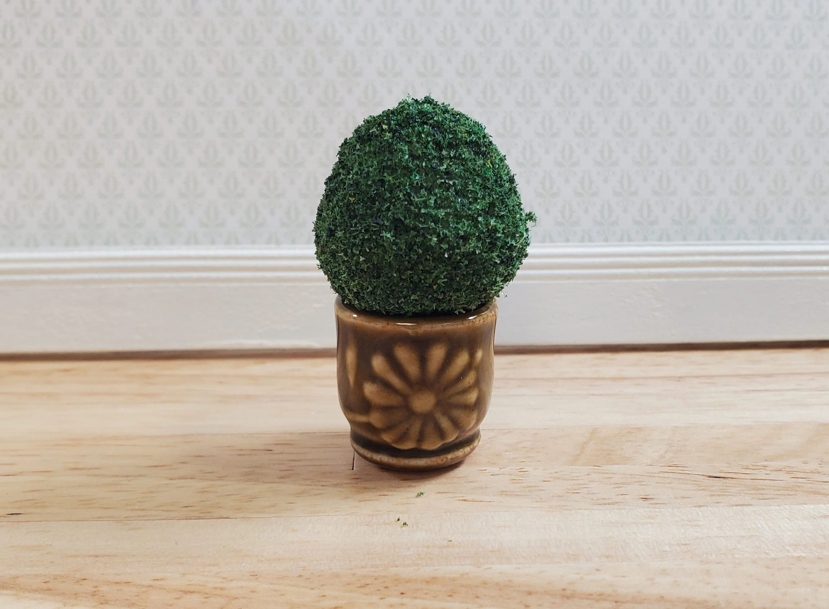 Dollhouse Brown Ceramic Planter Garden Pot 1:12 Scale Falcon Miniatures - Image 3