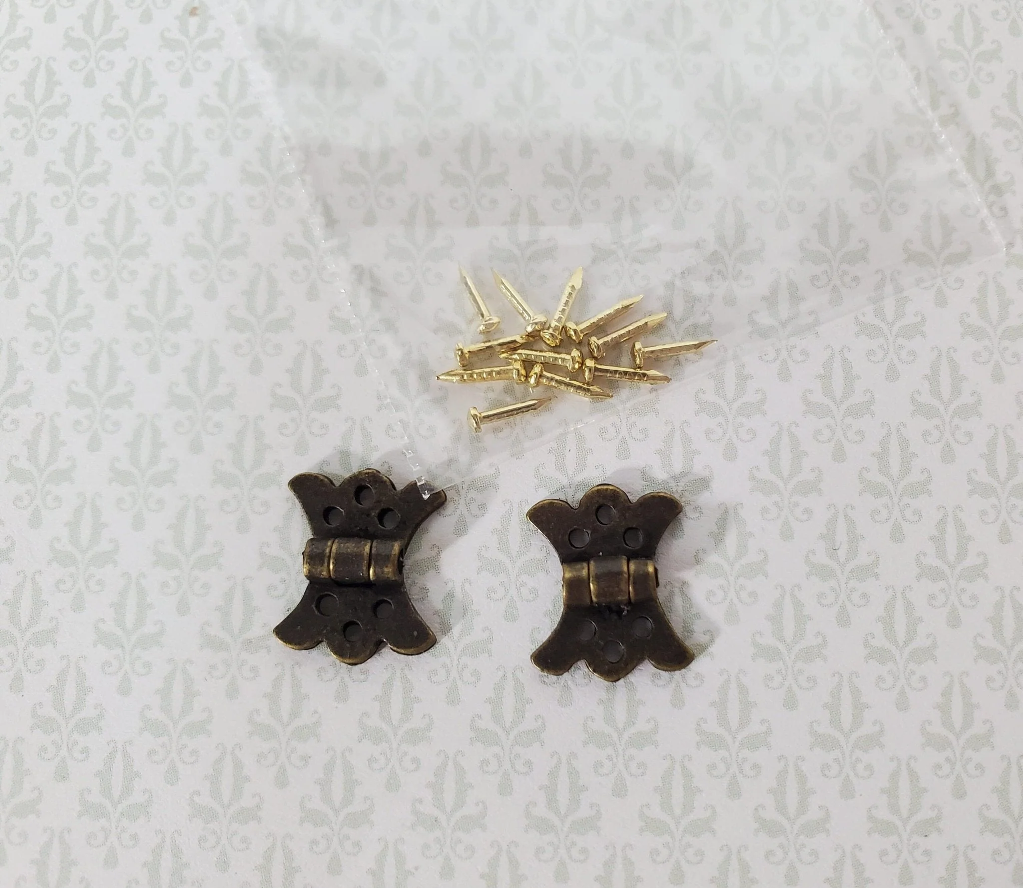Dollhouse Butterfly Hinge Working Antique Style Bronze 1:12 Scale Includes Nails S1507