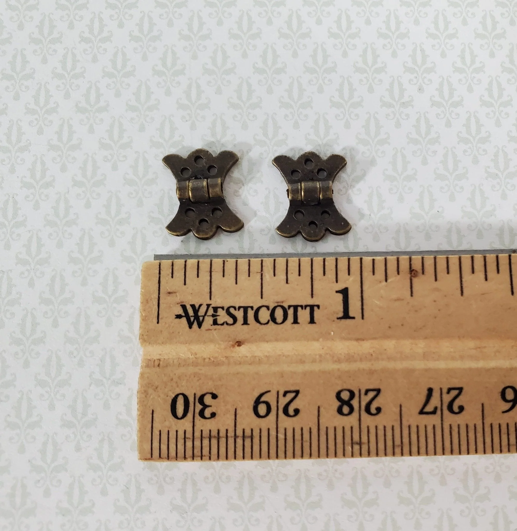 Dollhouse Butterfly Hinge Working Antique Style Bronze 1:12 Scale Includes Nails S1507 - Image 4