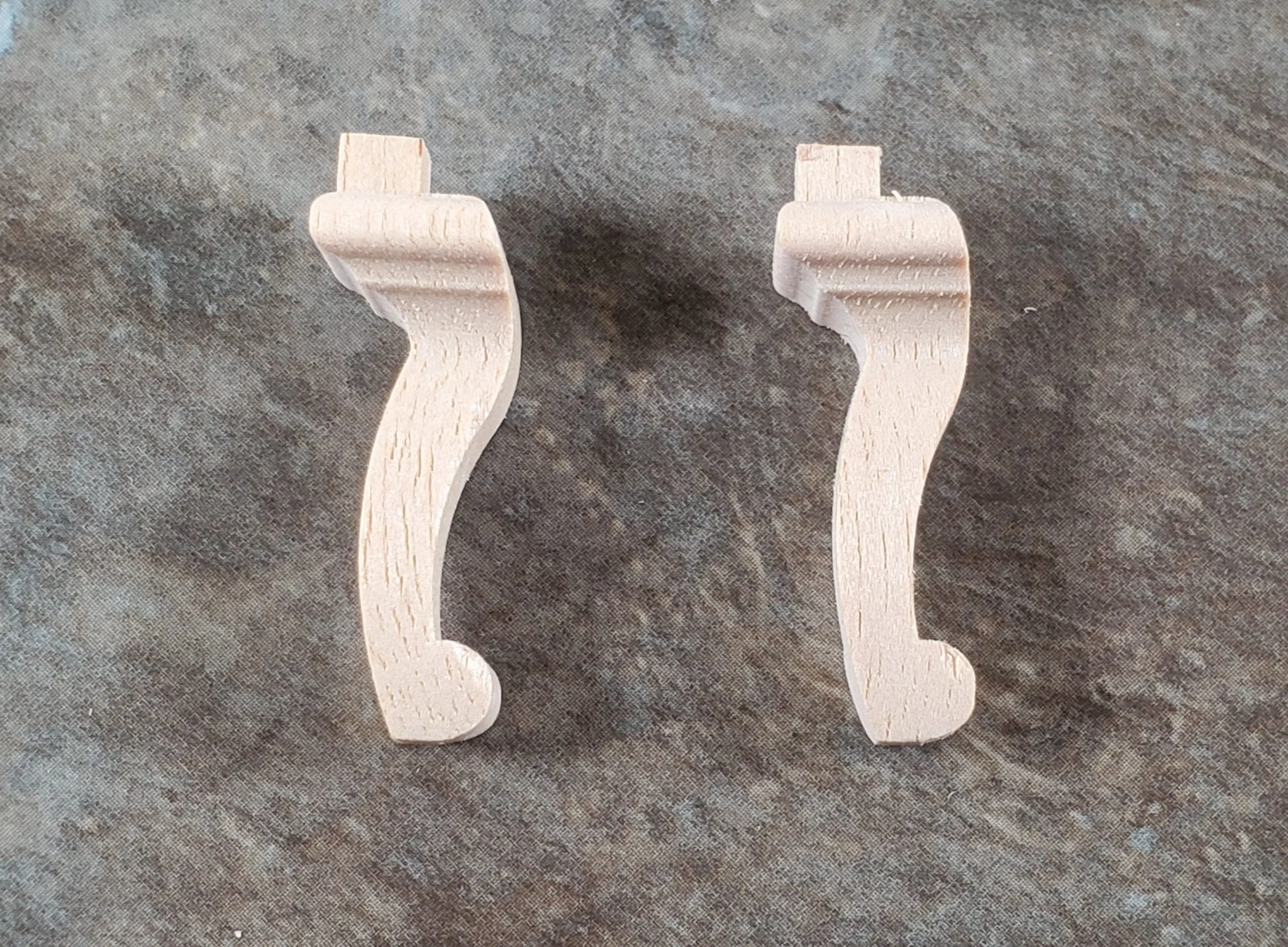 Dollhouse Cabriole Legs for Chairs or Low Tables Set of 2 Pieces 1 3/16" Houseworks 12034