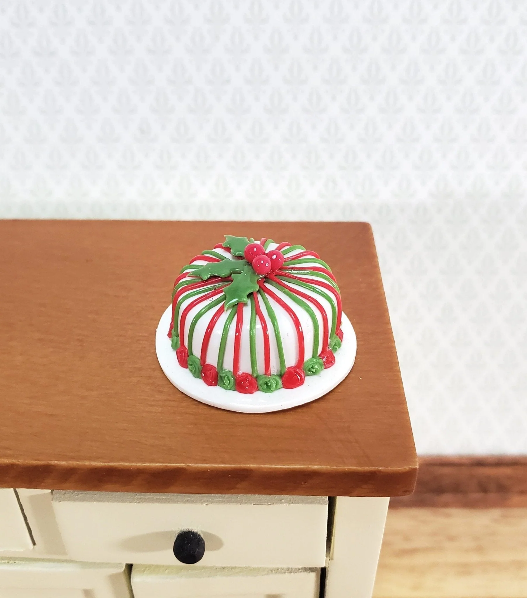 Dollhouse Cake Christmas Striped with Holly 1:12 Scale Miniature Food Dessert