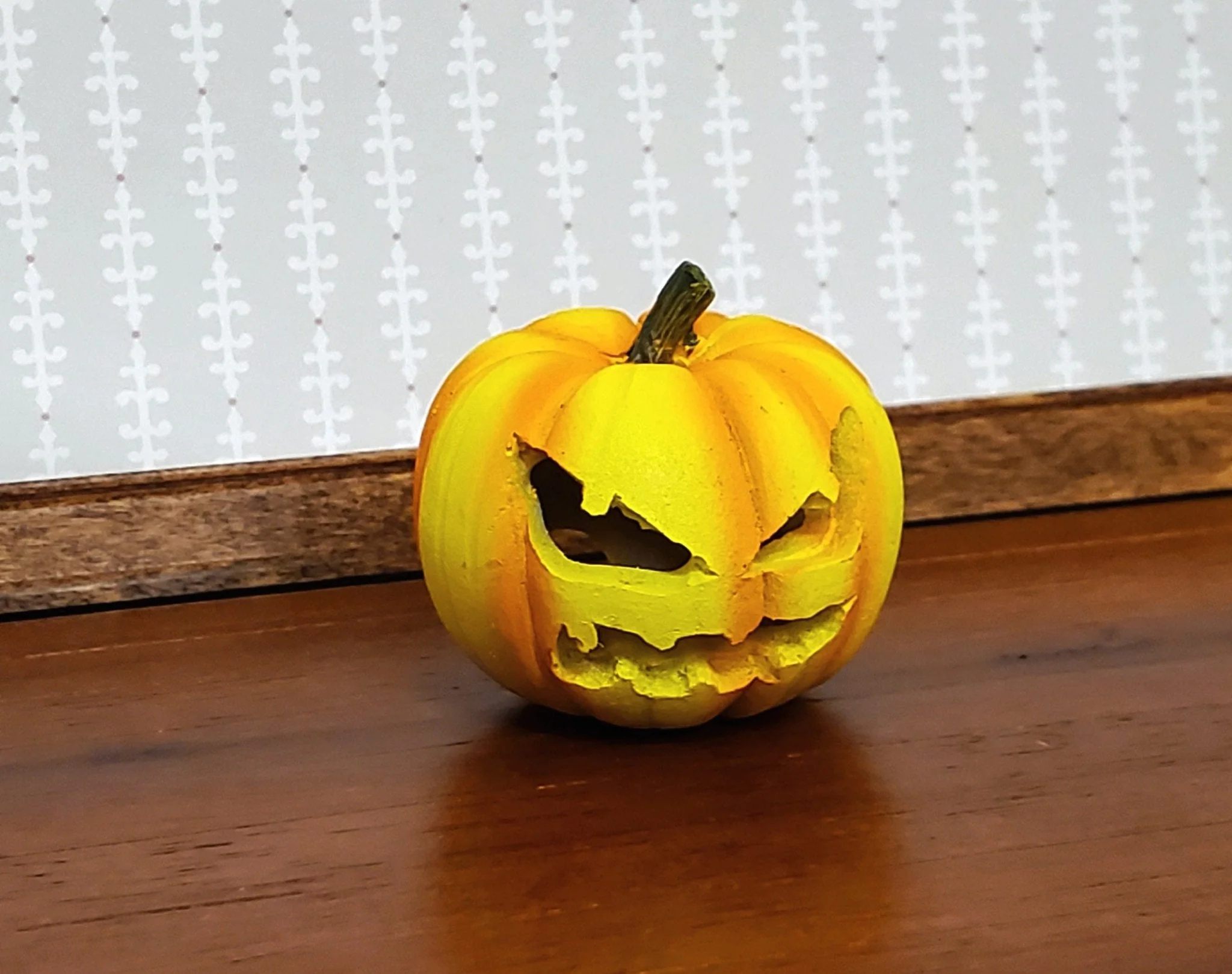Dollhouse Carved Pumpkin for Halloween Decor 1:12 Scale Miniature Hole for Light - Image 2