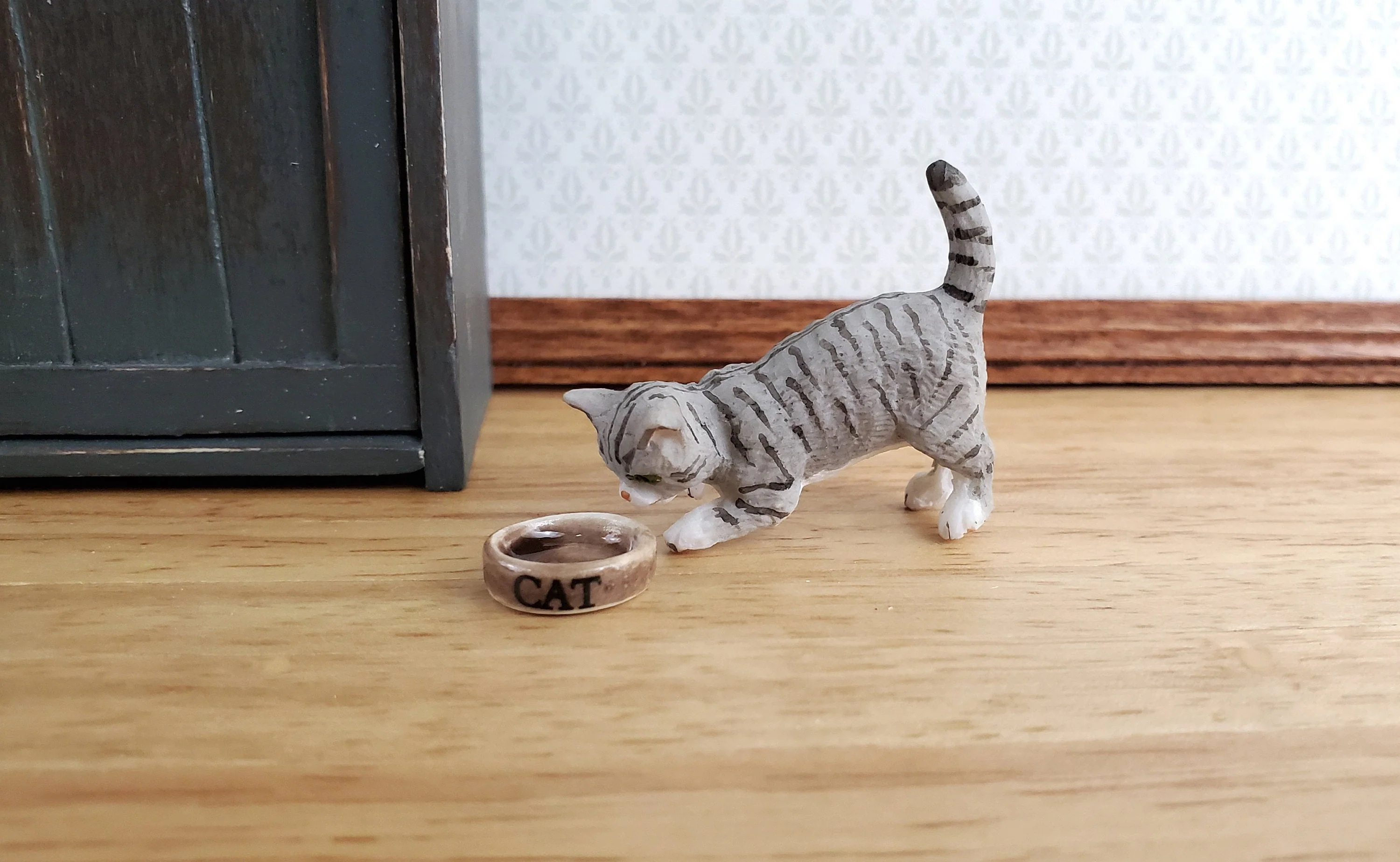 Dollhouse Cat Food Bowls Kitty Dish x2 Brown Ceramic 1:12 Scale Miniature - Image 3