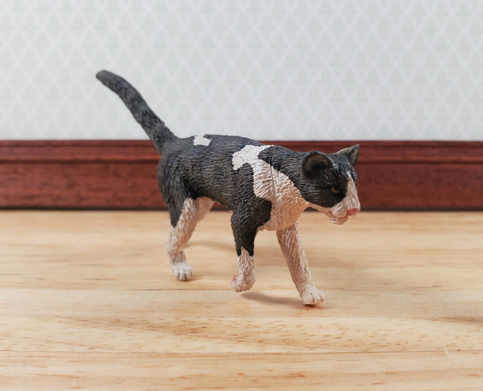 Dollhouse Cat Walking Black Brown White Miniature Pet Kitty (Large) - Image 2