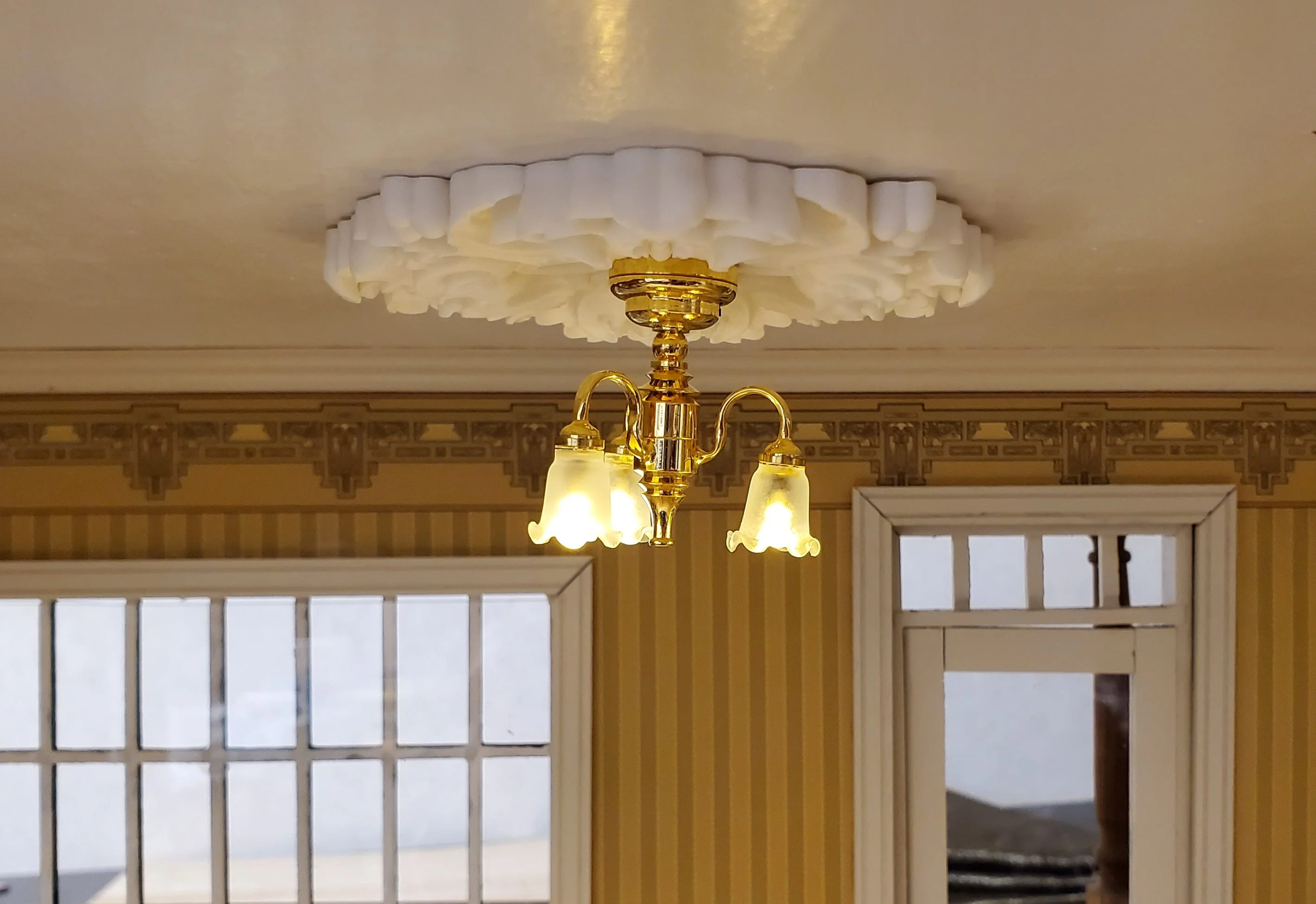 Dollhouse Ceiling Rose Medallion for Battery Lights 1:12 Scale Miniature Style 8 - Image 2