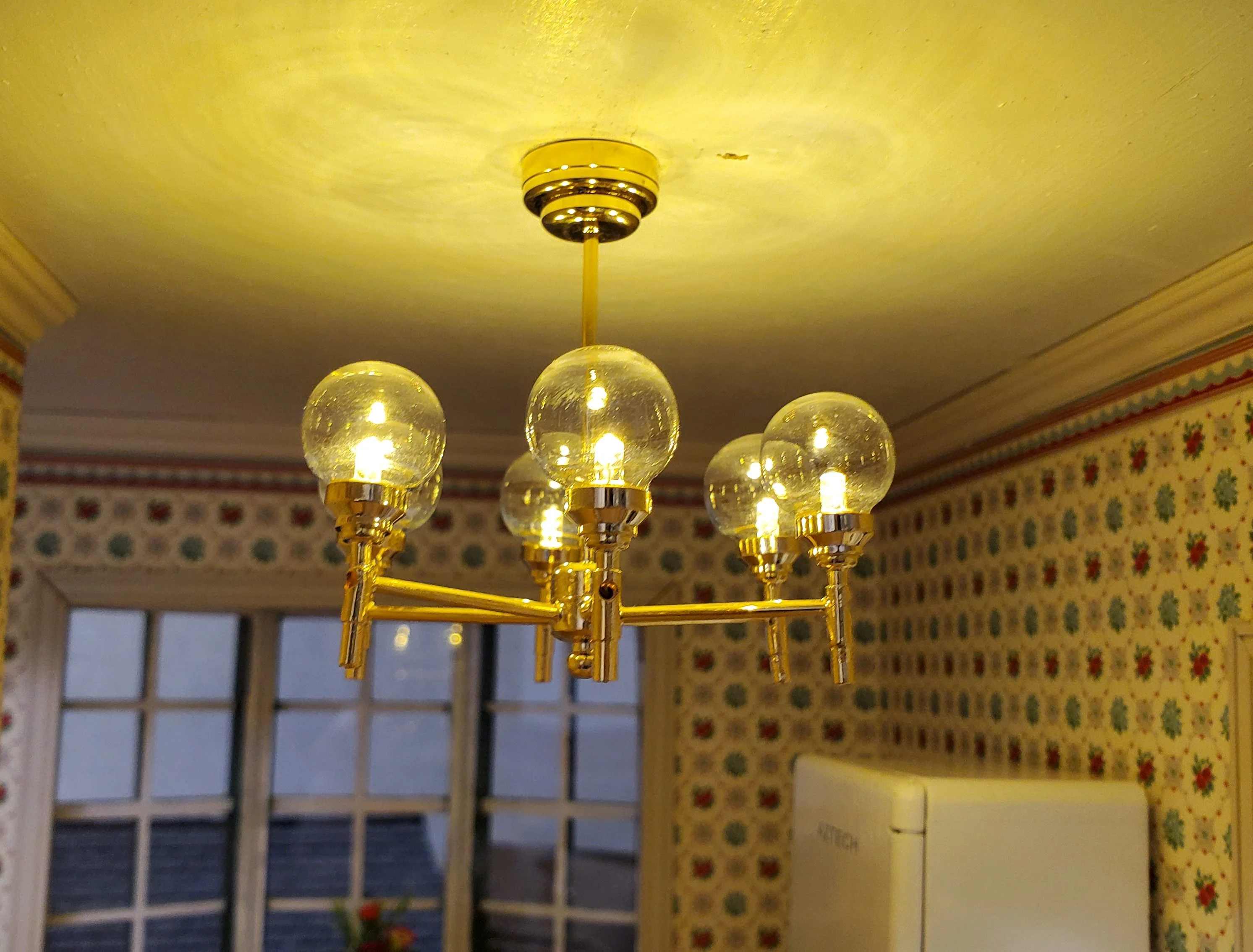 Dollhouse Chandelier Mid Century Modern 6 Arm Wand Battery 1:12 Scale - Image 6