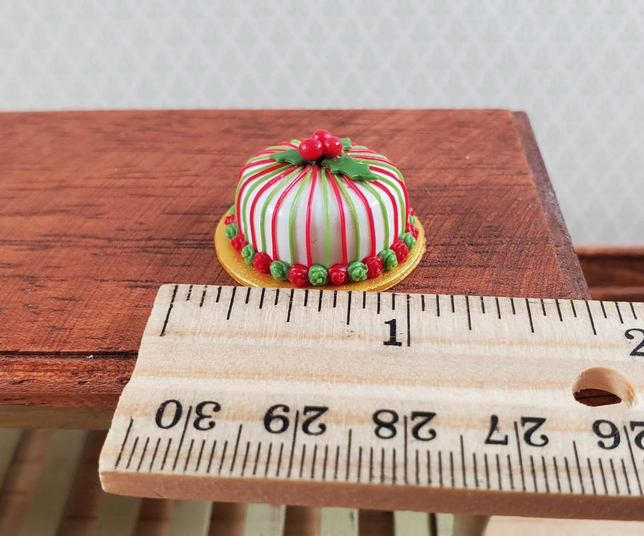 Dollhouse Christmas Cake Holly and Berries 1:12 Scale Miniature Food Dessert - Image 3