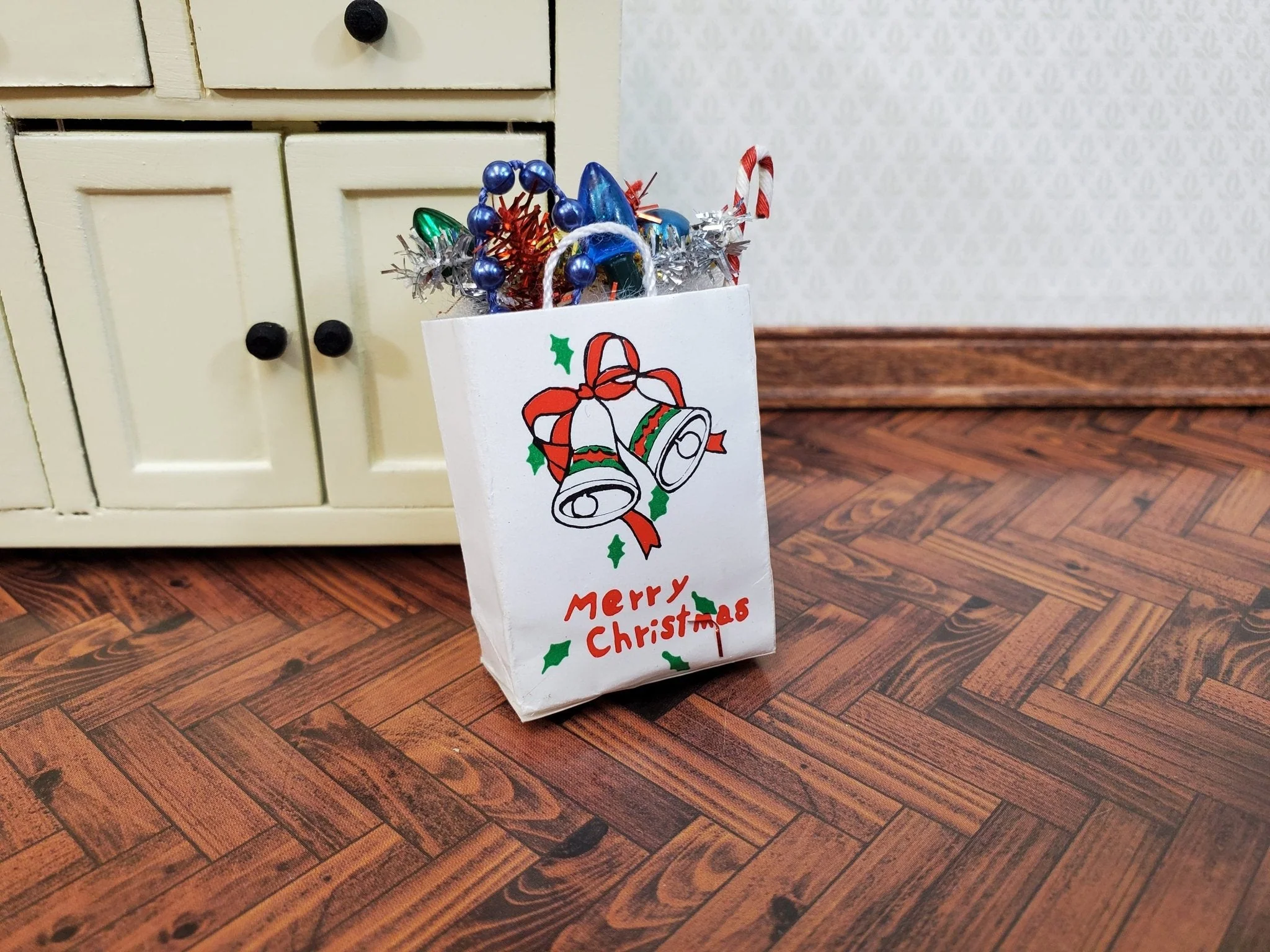 Dollhouse Christmas Holiday Shopping Bag Holly Bells 1:12 Scale Miniature Accessories
