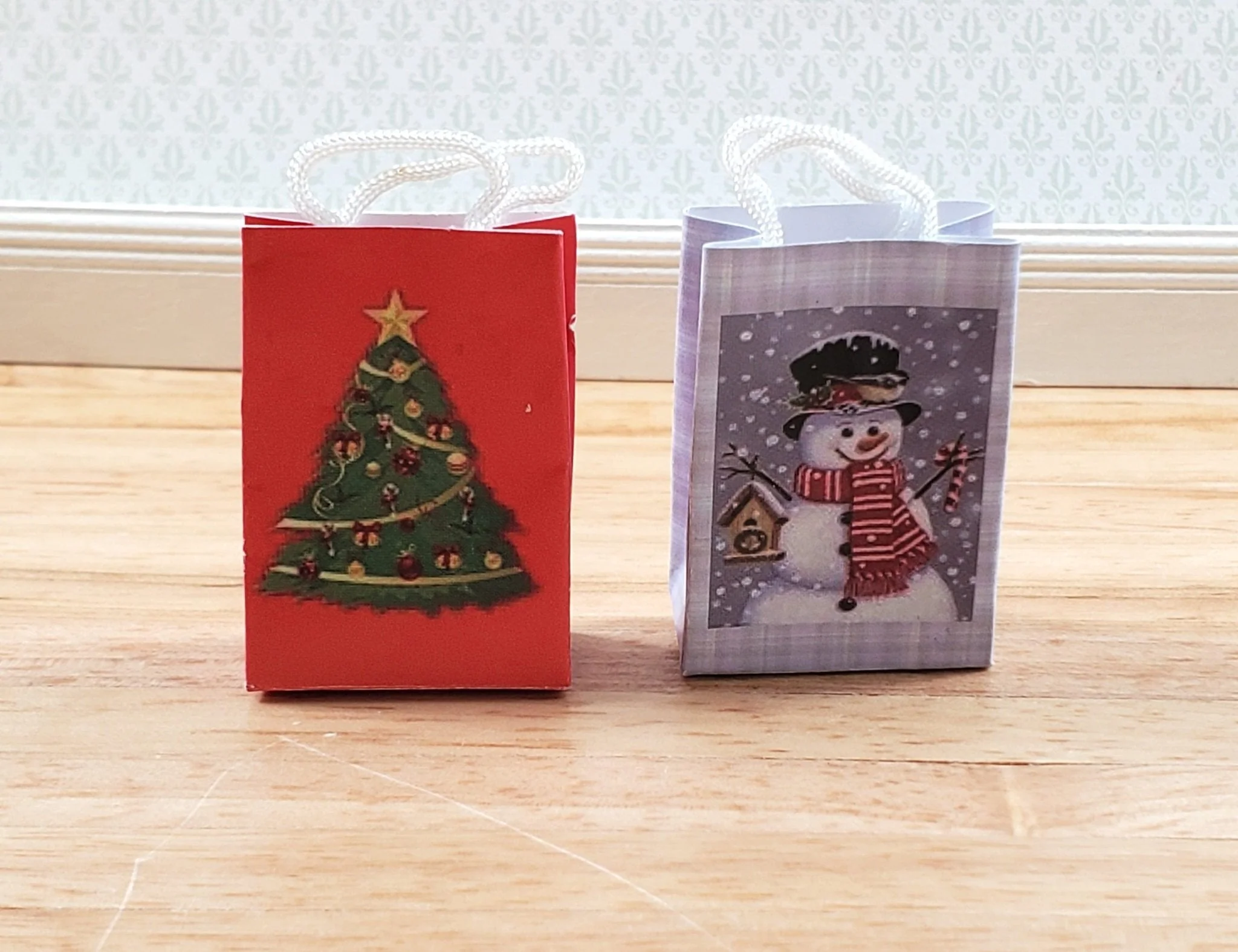 Dollhouse Christmas Holiday Shopping Bags x2 1:12 Scale Miniature Accessories