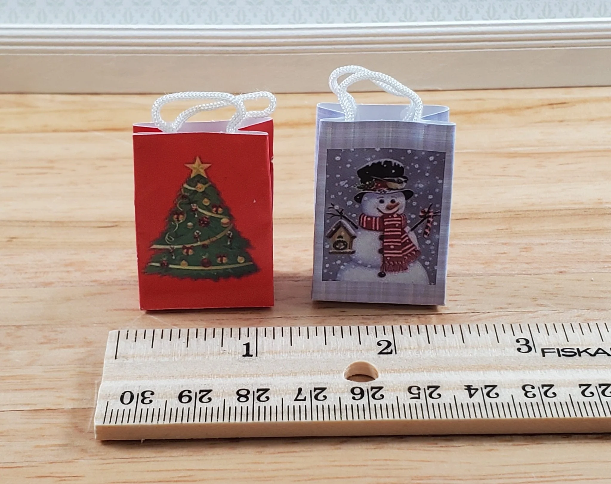 Dollhouse Christmas Holiday Shopping Bags x2 1:12 Scale Miniature Accessories - Image 3