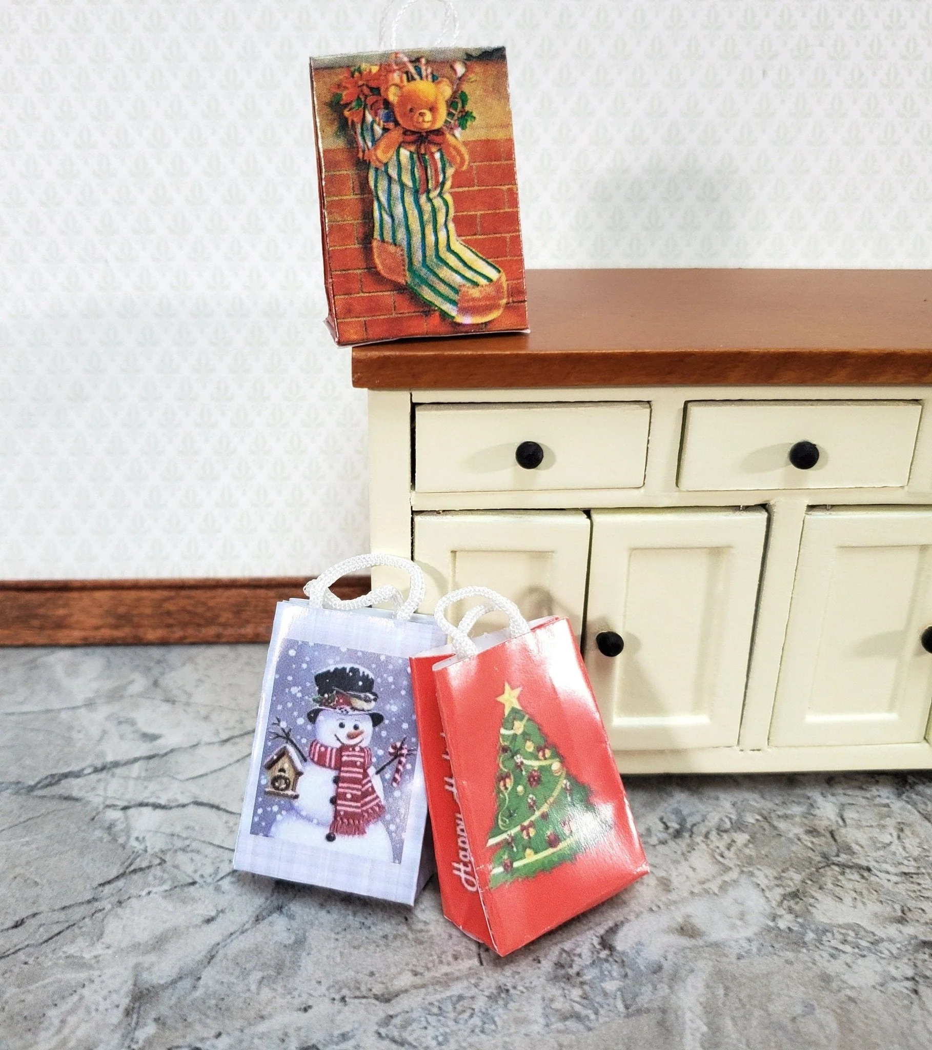 Dollhouse Christmas Holiday Shopping Bags x3 1:12 Scale Miniature Accessories - Image 4