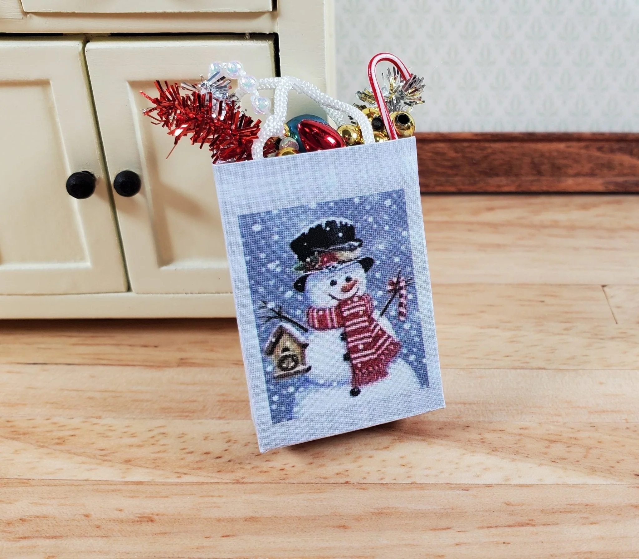 Dollhouse Christmas Snowman Holiday Shopping Bag 1:12 Scale Miniature