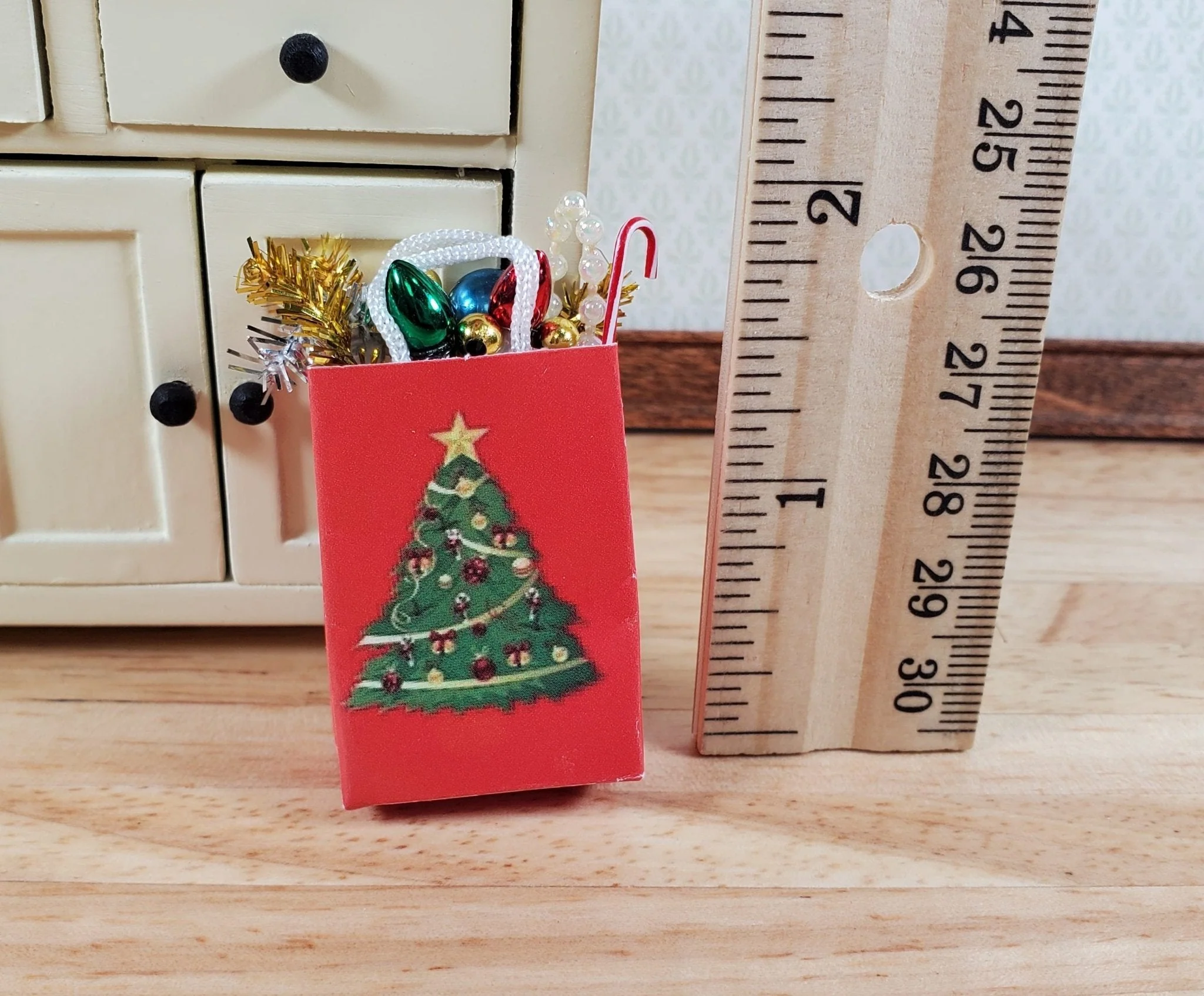 Dollhouse Christmas Tree Holiday Shopping Bag 1:12 Scale Miniature Accessories - Image 3