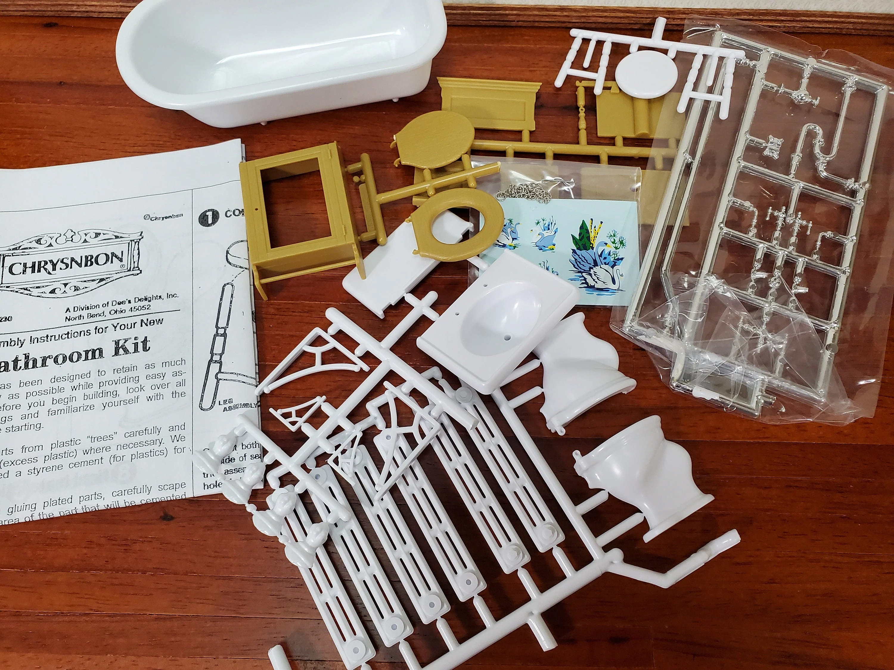 Dollhouse Chrysnbon Bathroom KIT Victorian Style Plastic 1:12 Scale Miniature Bathtub Toilet Sink - Image 6