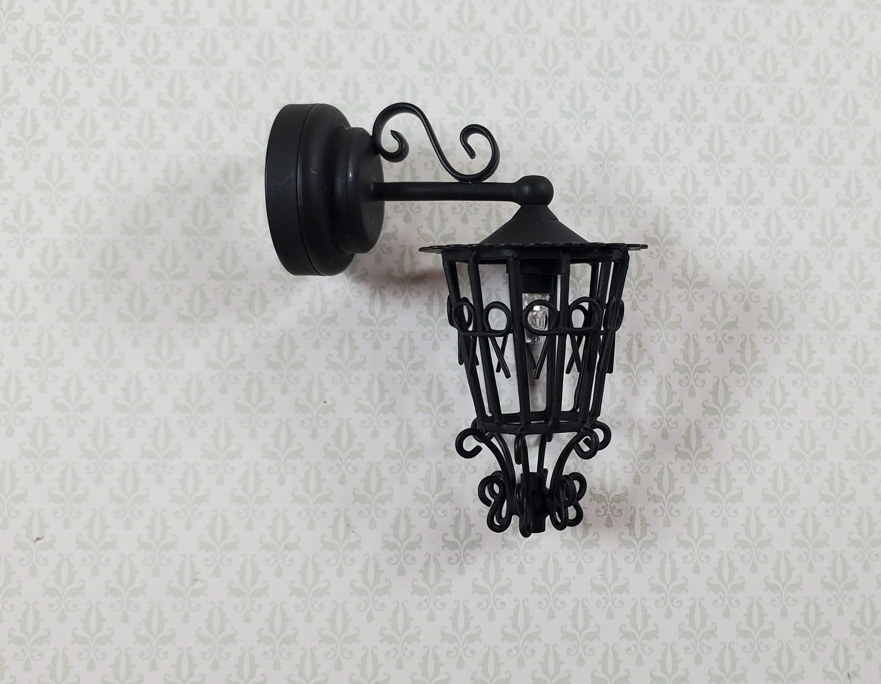 Dollhouse Carriage Light Battery Operated with Wand 1:12 Scale Miniature Lamp - Image 4