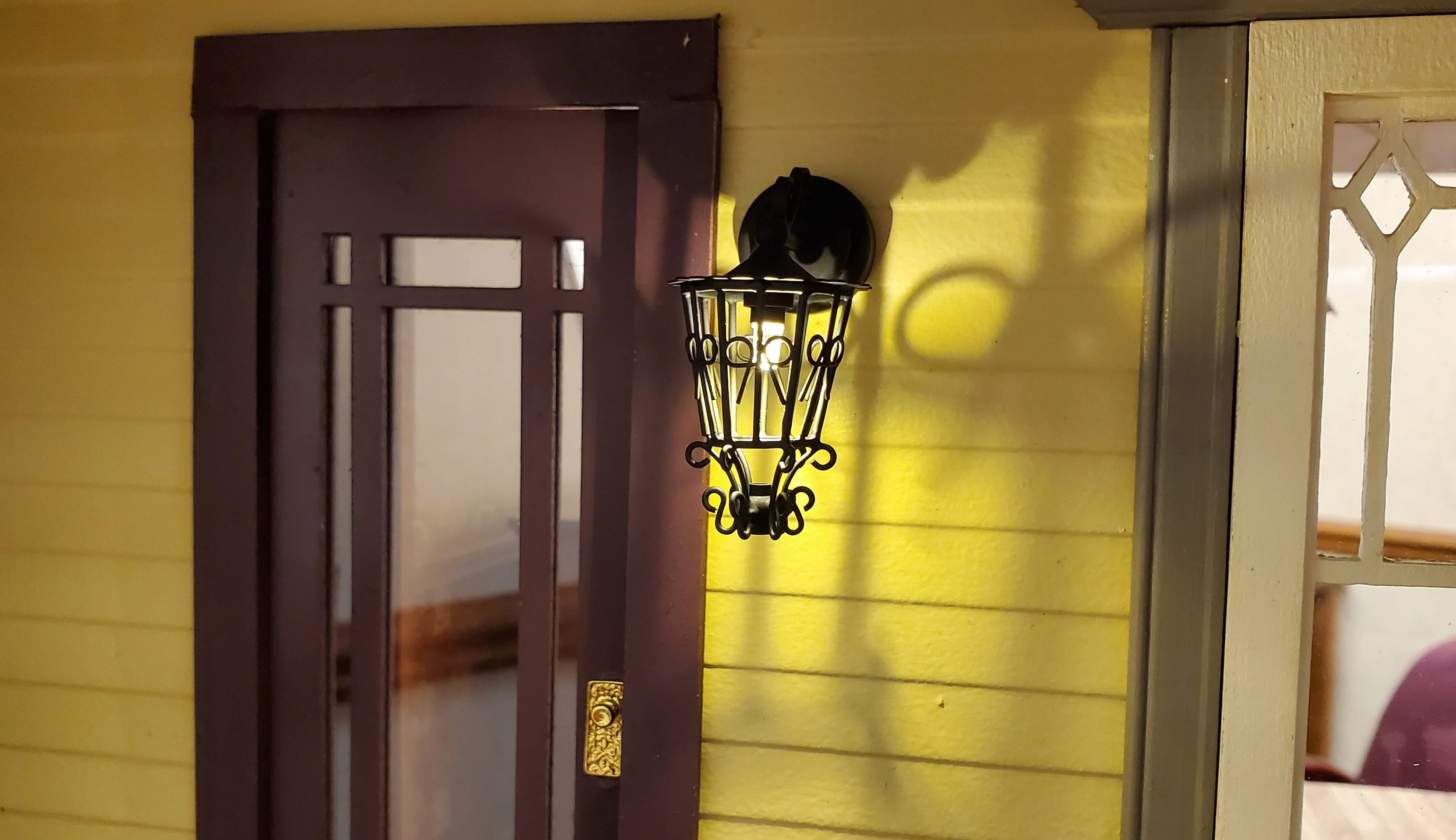 Dollhouse Carriage Light Battery Operated with Wand 1:12 Scale Miniature Lamp - Image 6