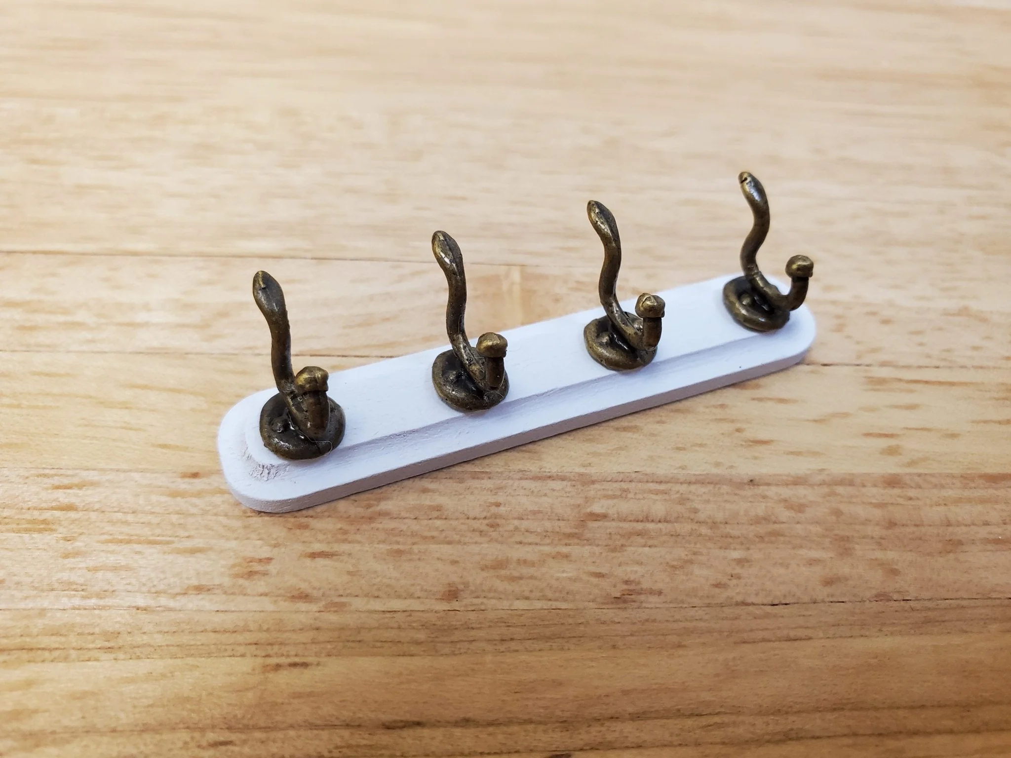 Dollhouse Coat Hooks Wall Rack White Wood 1:12 Scale Miniature Metal Hooks