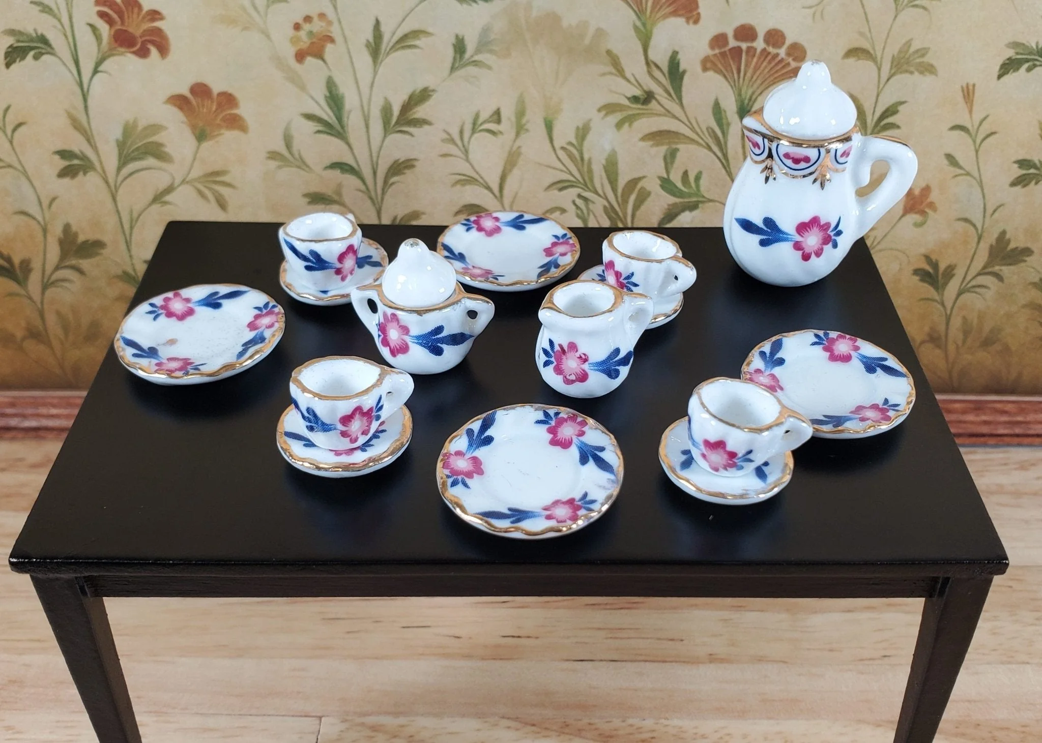 Dollhouse Coffee Set Dinner Plates Pink Daisy Ceramic 1:12 Scale Miniature - Image 3