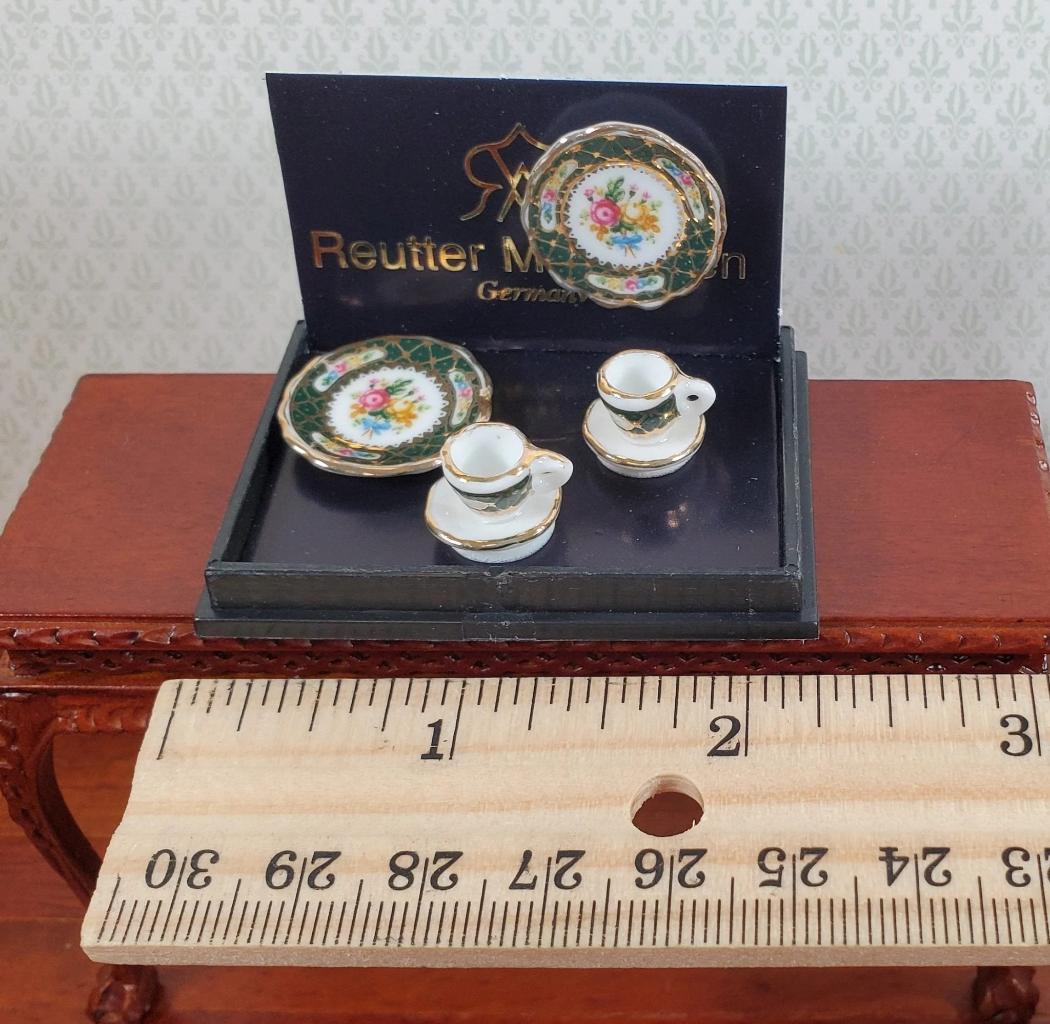 Dollhouse Coffee Setting for 2 Irish Gold Design Reutter Porcelain 1:12 Scale - Image 3