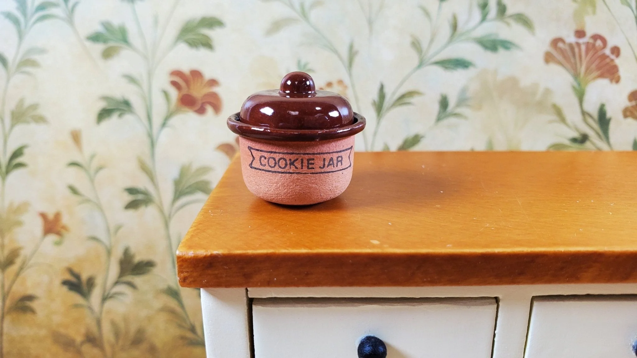 Dollhouse Cookie Jar with Removable Lid 1:12 Scale Kitchen Accessory Handmade