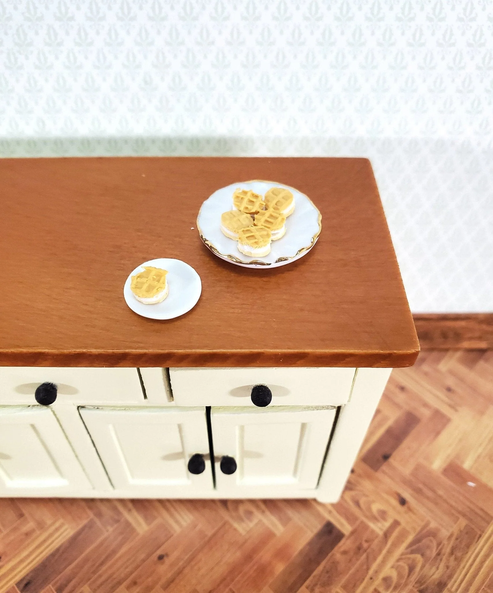 Dollhouse Cookies Waffle Sandwich Style Dessert 1:12 Scale Miniature Food 6 Pieces - Image 4