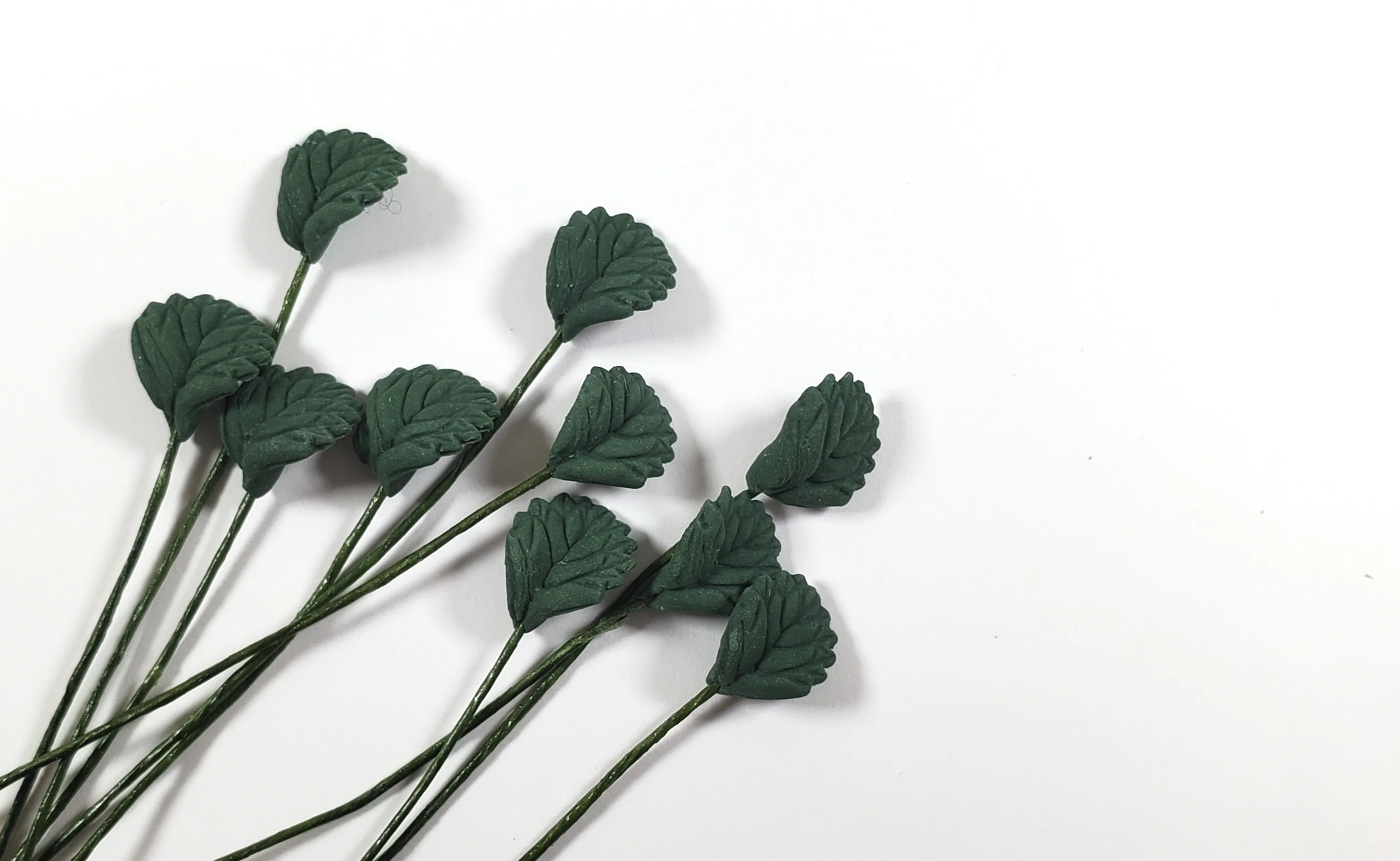 Dollhouse Dark Green Serrated Leaves Long Stem Set of 10 1:12 Scale Miniature - Image 2