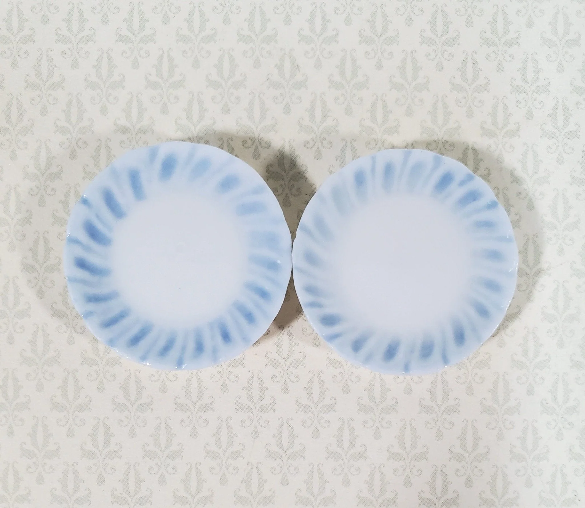 Dollhouse Dinner Plates White Ceramic with Blue Edge Set of 2 1:12 Scale 15/16" - Image 2