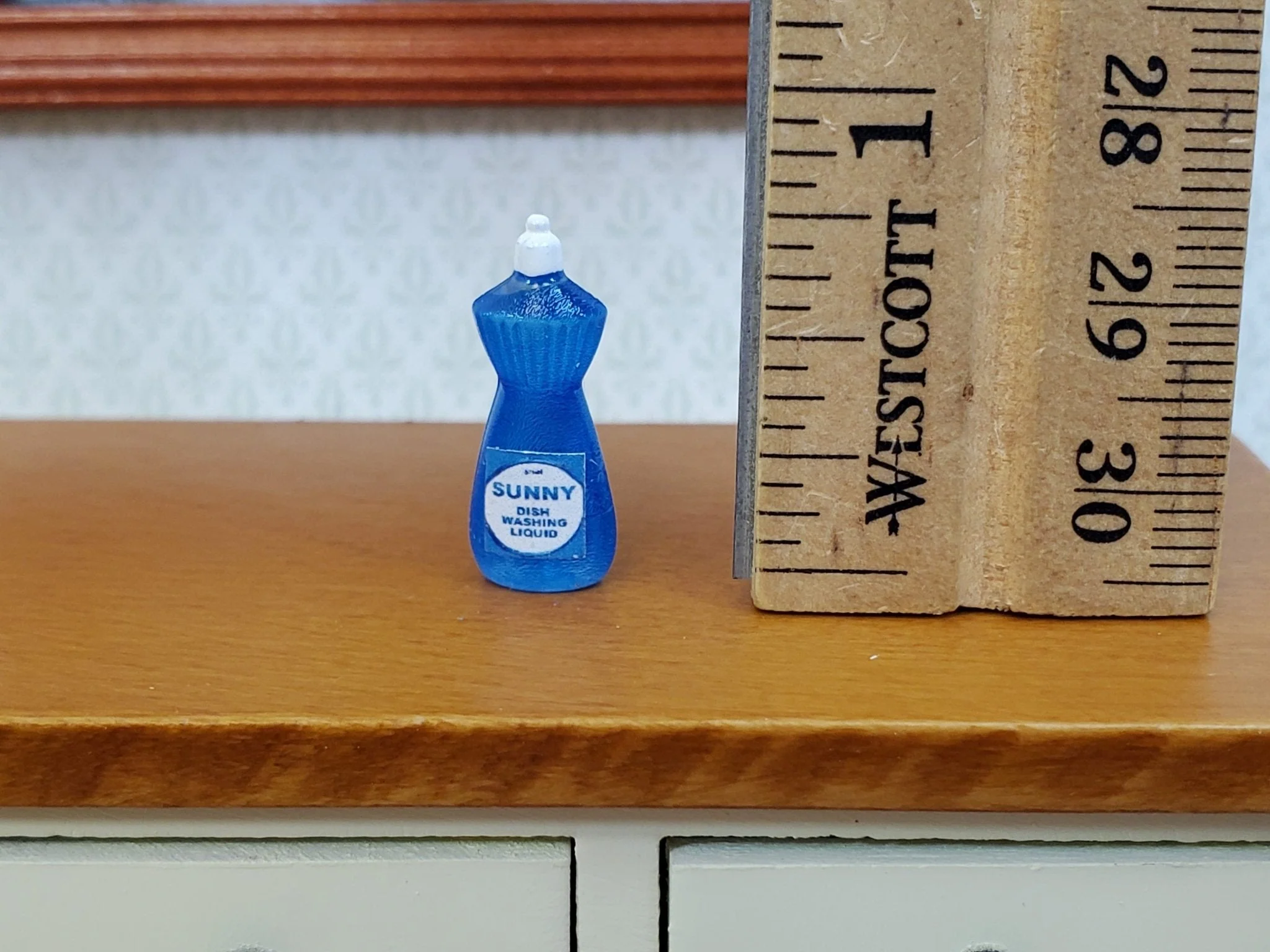 Dollhouse Dish Soap Blue Dishwashing Bottle 1:12 Scale Miniature Kitchen Accessories - Image 3
